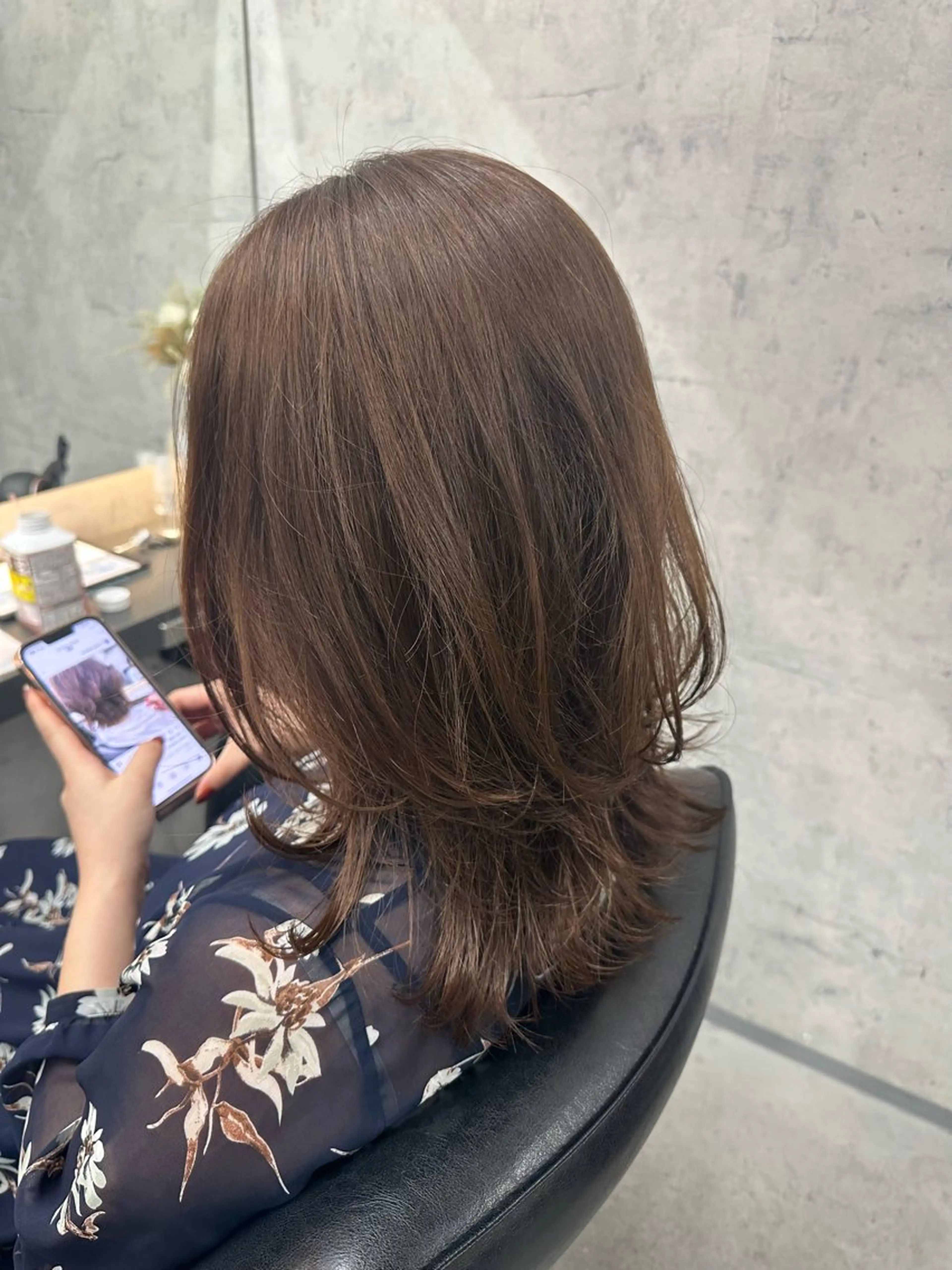 ミディアム カラー Misora/ボブ/ レイヤー/艶カラーのヘアスタイル