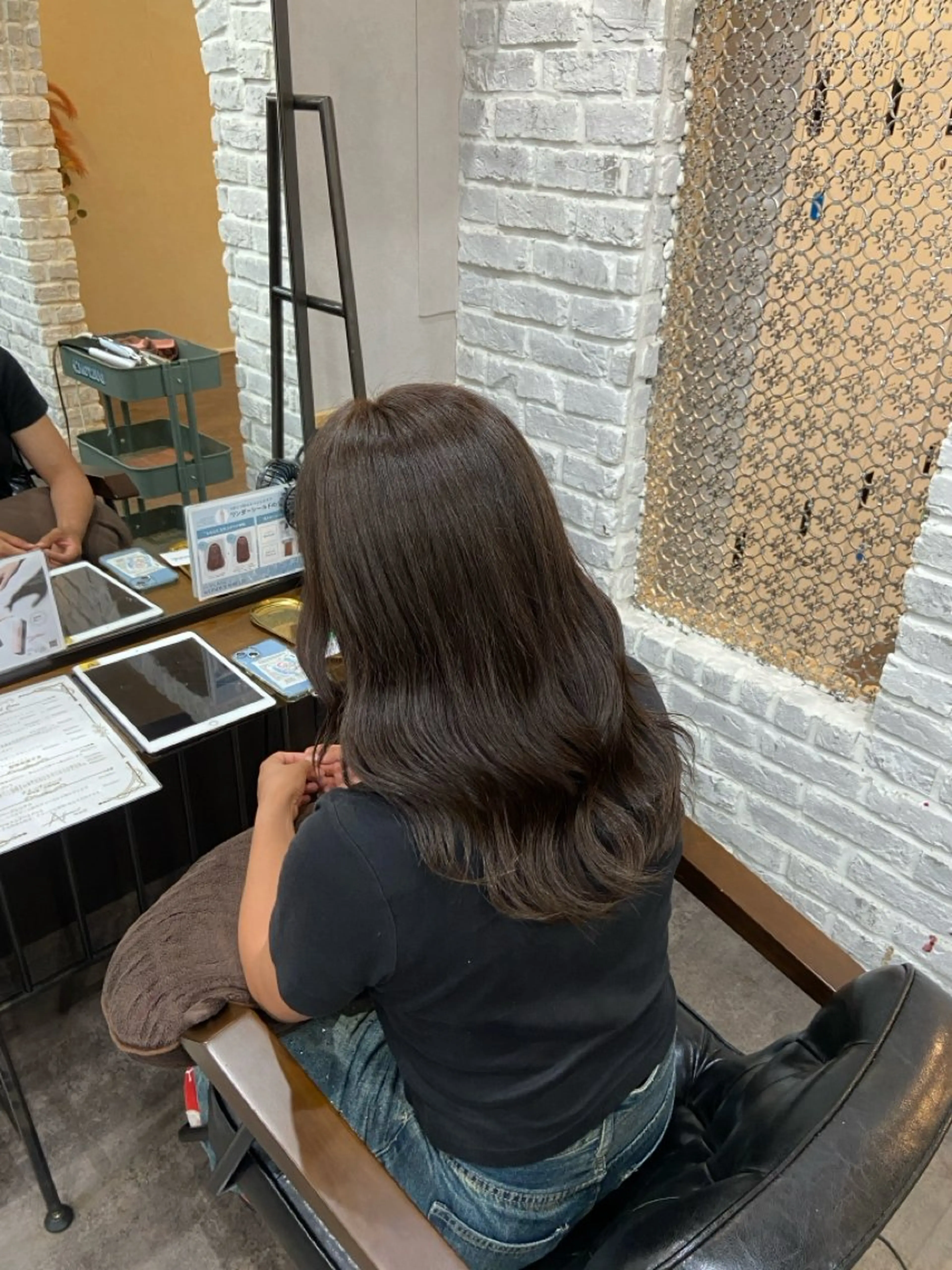 カラー ブラウンカラー ナチュラルブラウン ヘアカラー Mejia Riseのヘアスタイル