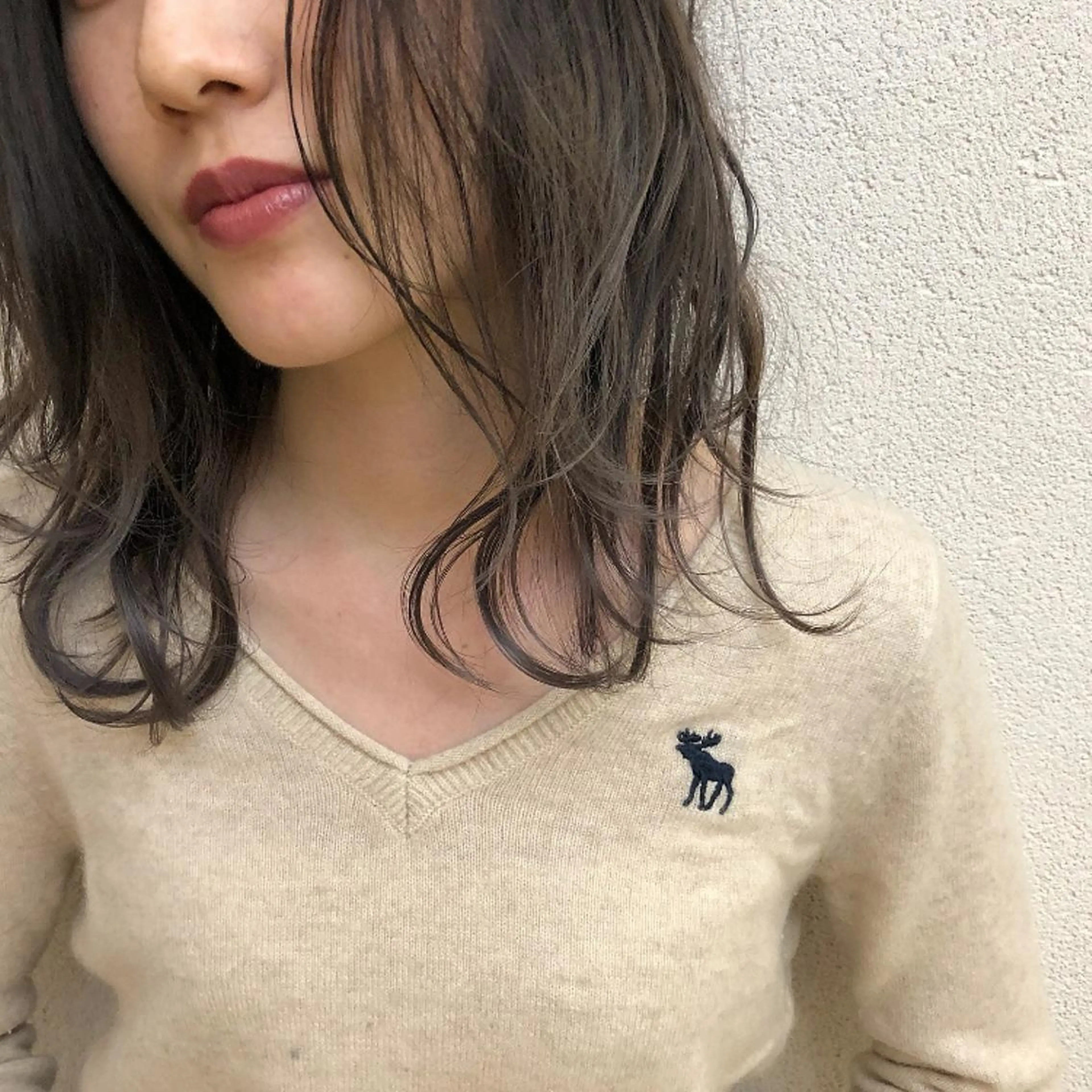 セミロング カラー アッシュ ベージュカラー 透明感カラー H梅田 / 811 堀本菜奈のヘアスタイル