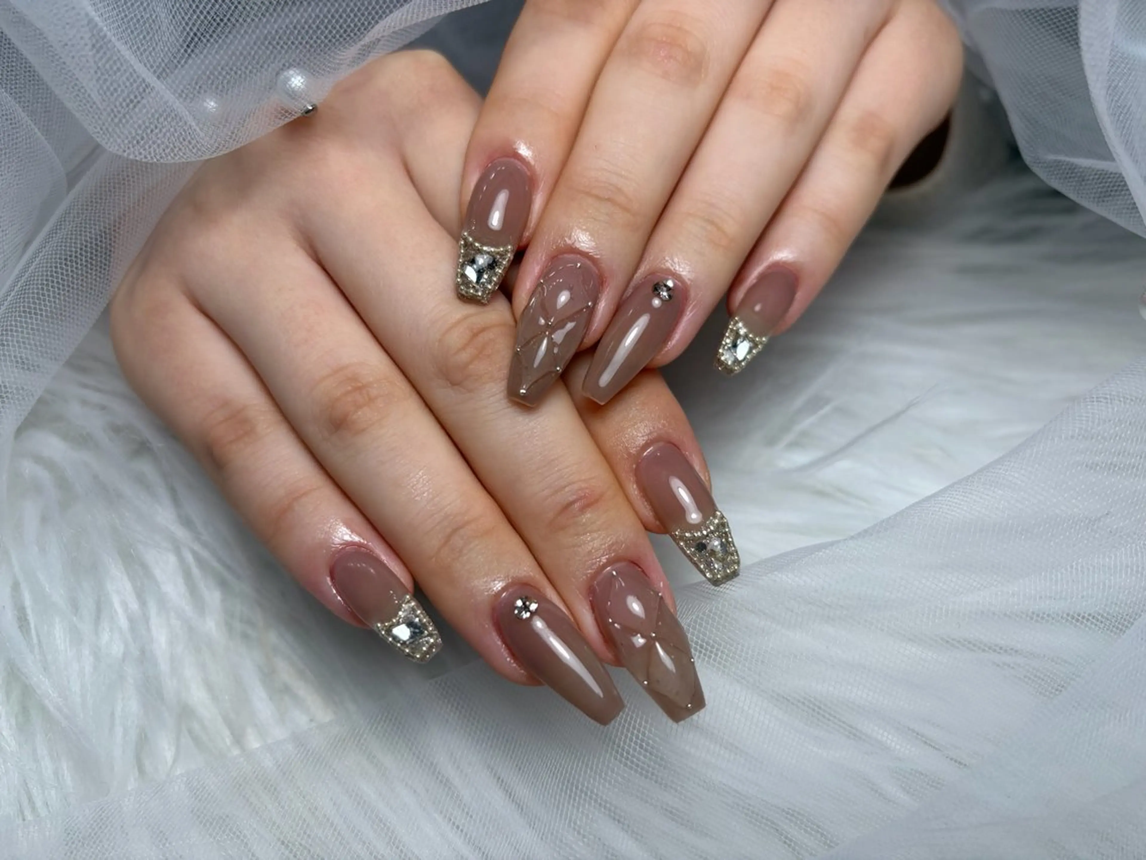 ネイル アートネイル 長さ出し ジェルネイル 韓国ネイル マグネットネイル ハンドネイル Cloudy Chan Nailのネイルデザイン
