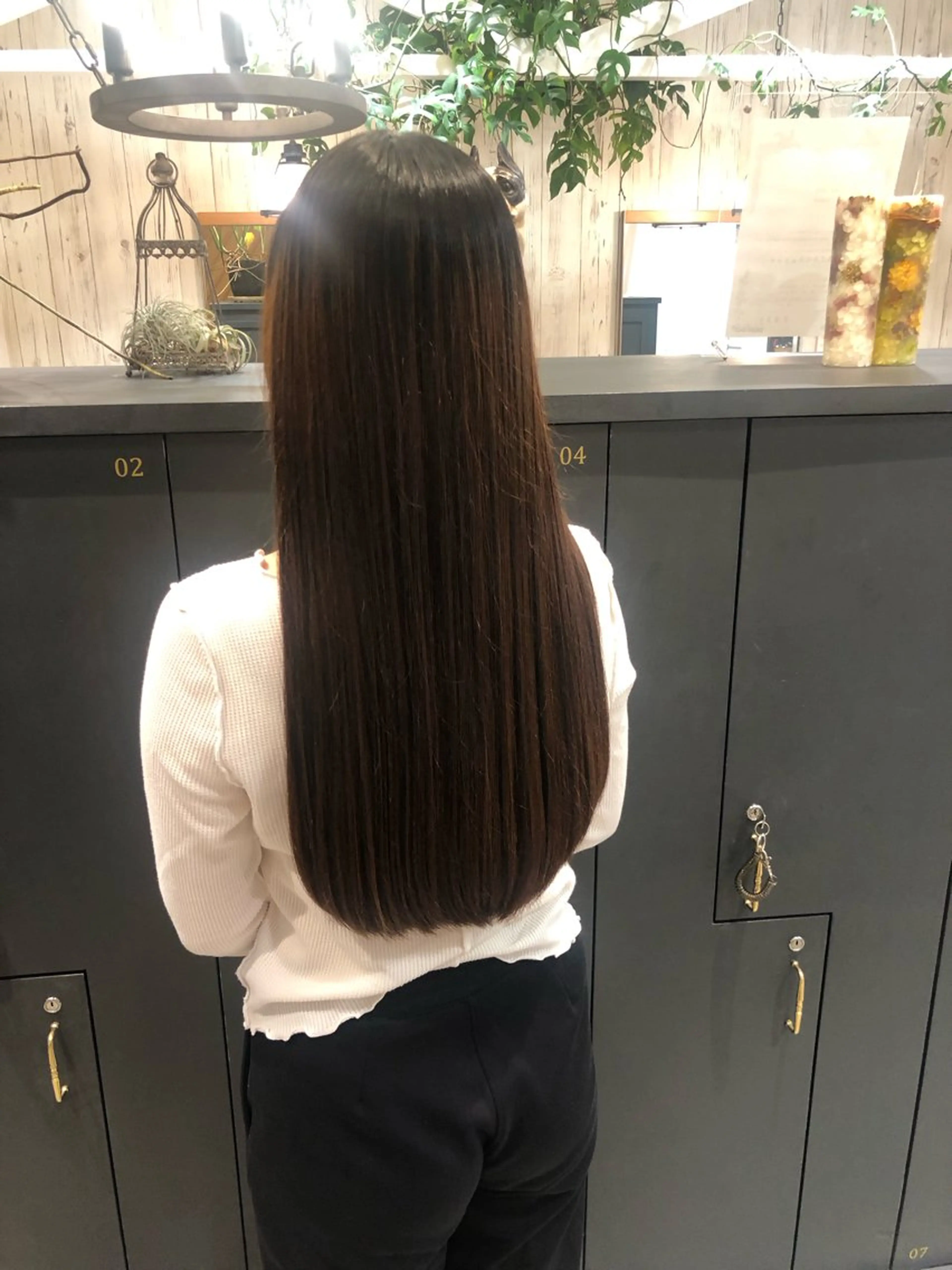 ロング カット 縮毛矯正 トリートメント 飯田 真季のヘアスタイル