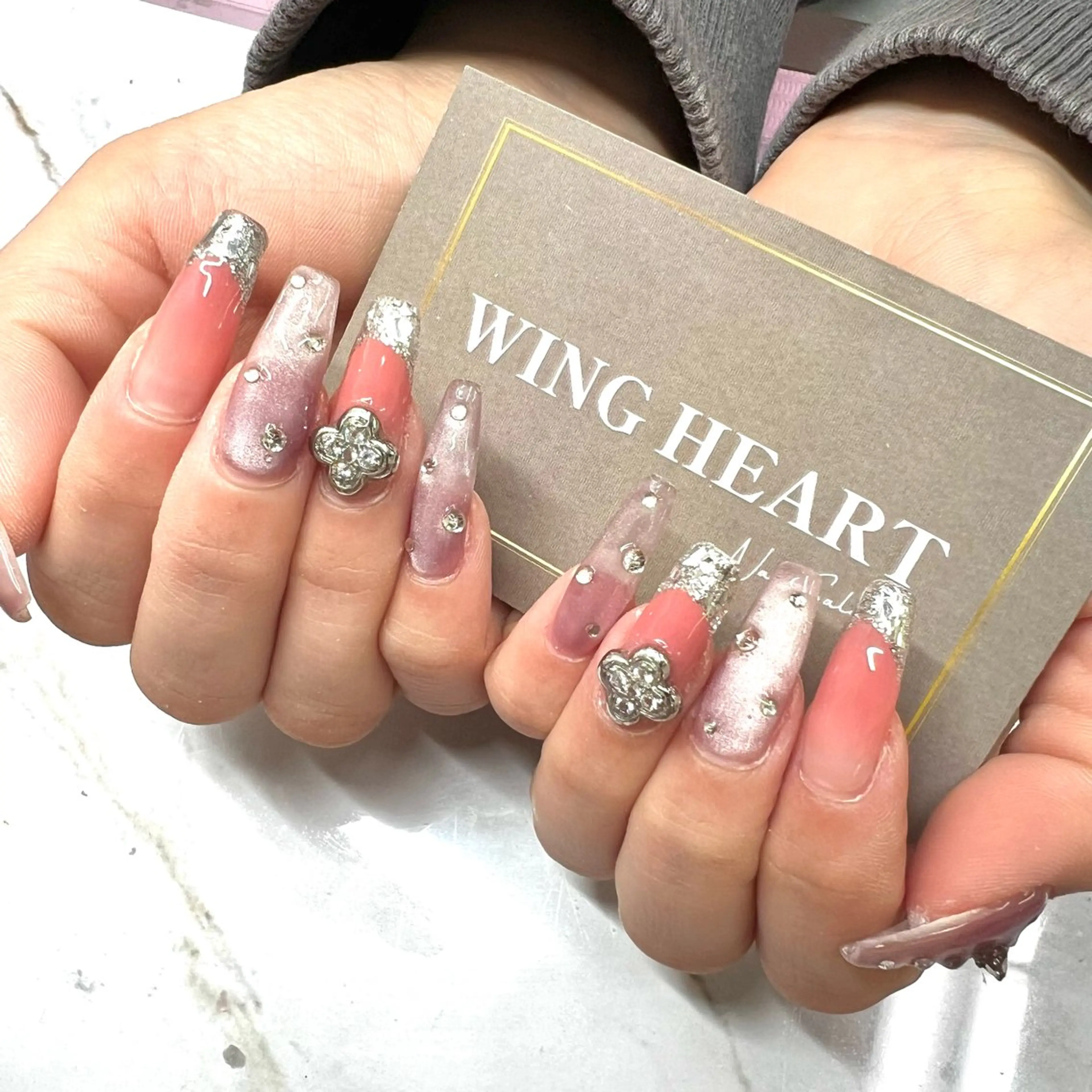 ネイル I. AYUMIのネイルデザイン