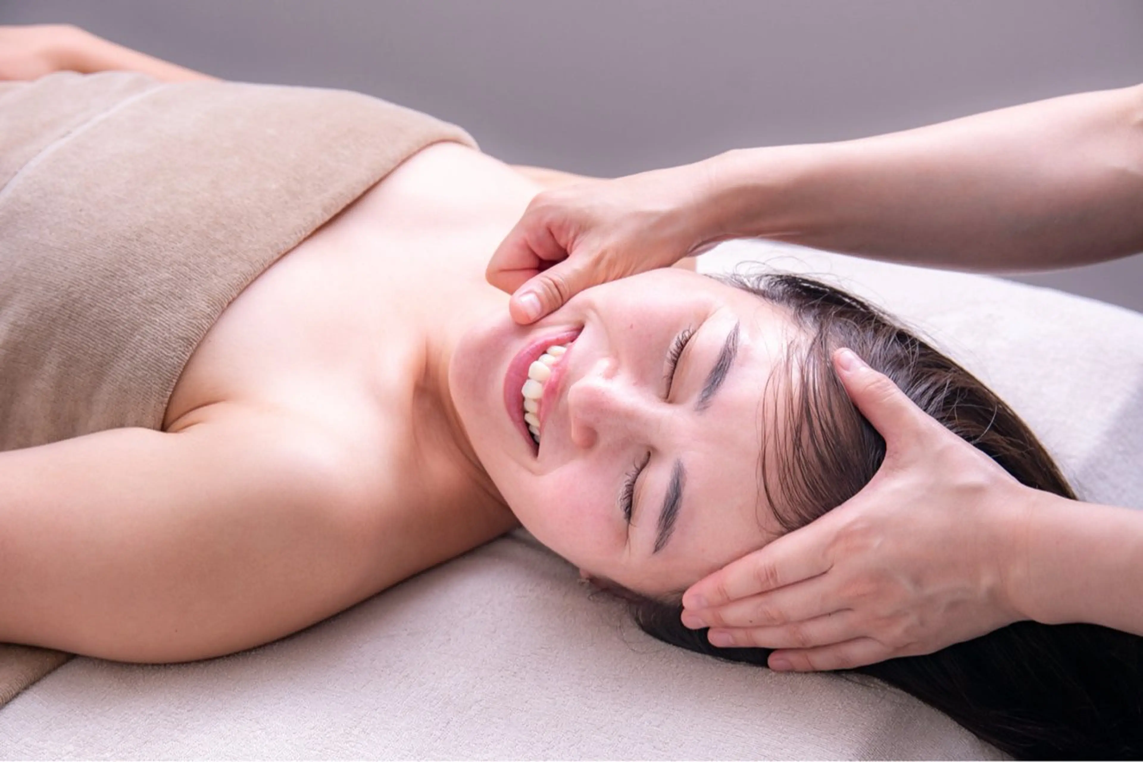 ◆1日3名限定◆小顔も肩こりも◎小顔&整体コルギ&カッサの写真