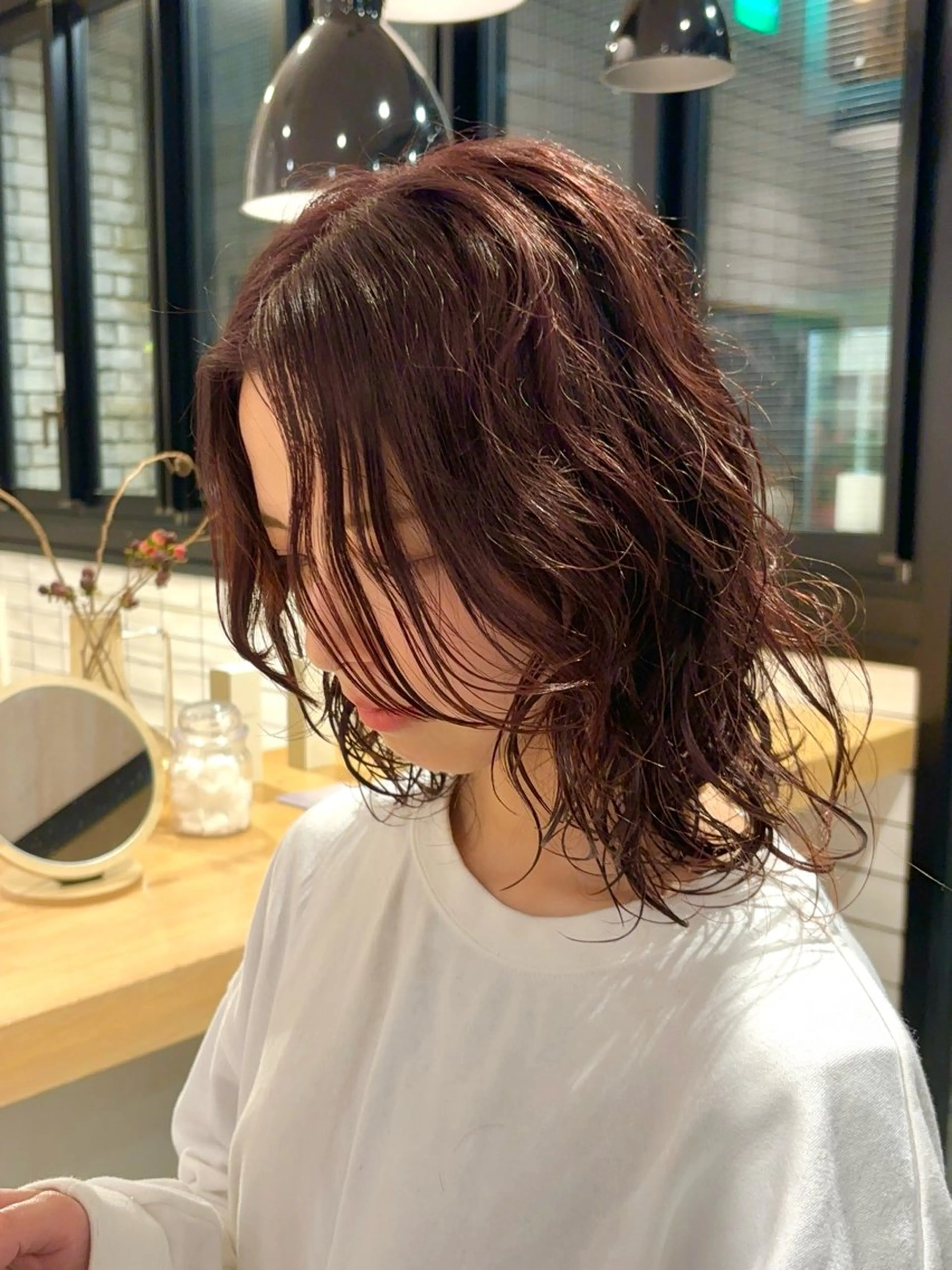 ミディアム 顔周りカット レイヤーカット izumi/ ボブ/パーマのヘアスタイル