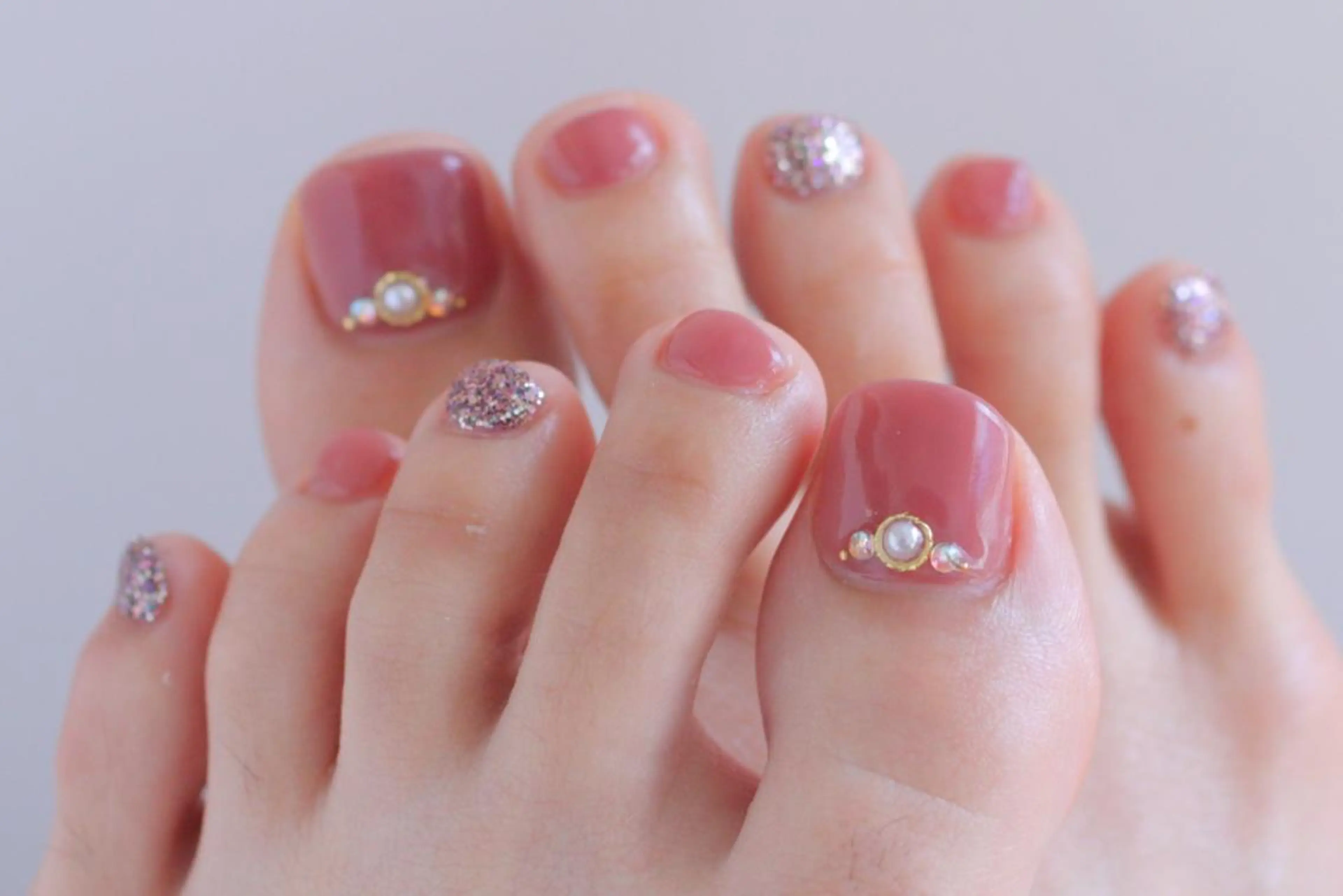 フットネイル🌷お好きなデザイン(お爪周りのケア+オイルケア)の写真