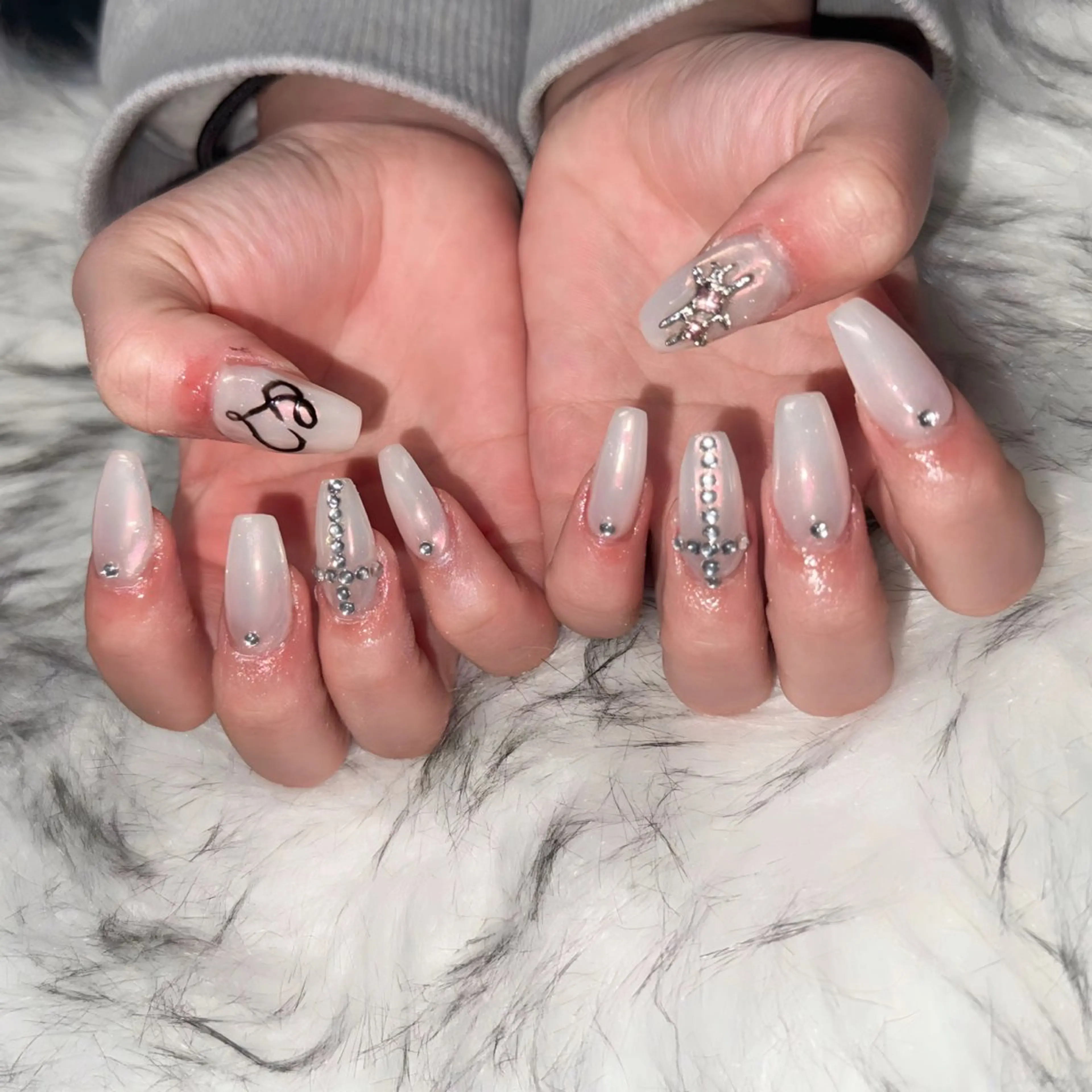 ロング ハンドネイル mao .のネイルデザイン