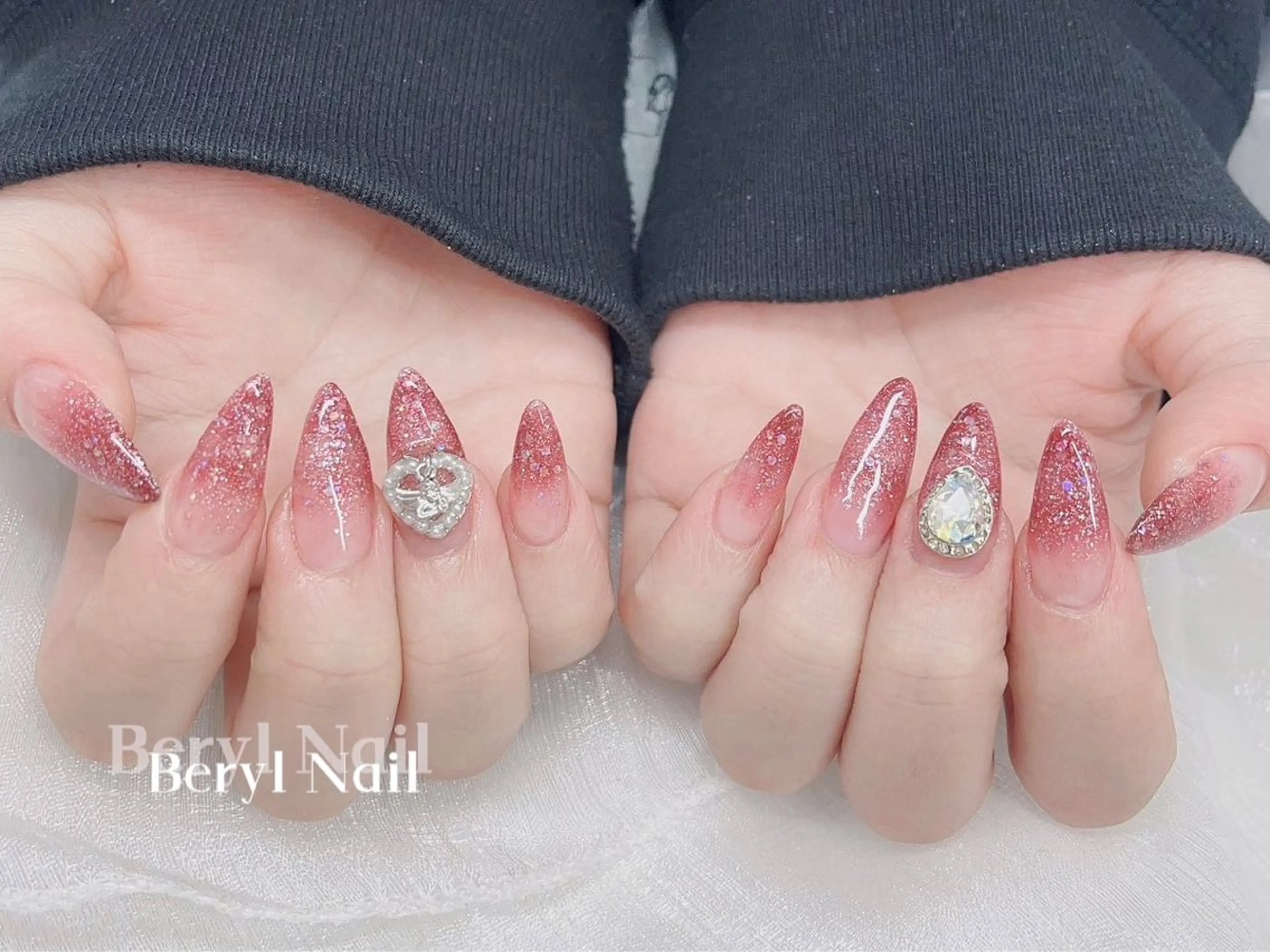 ロング Beryl Nail 新大久保のネイルデザイン