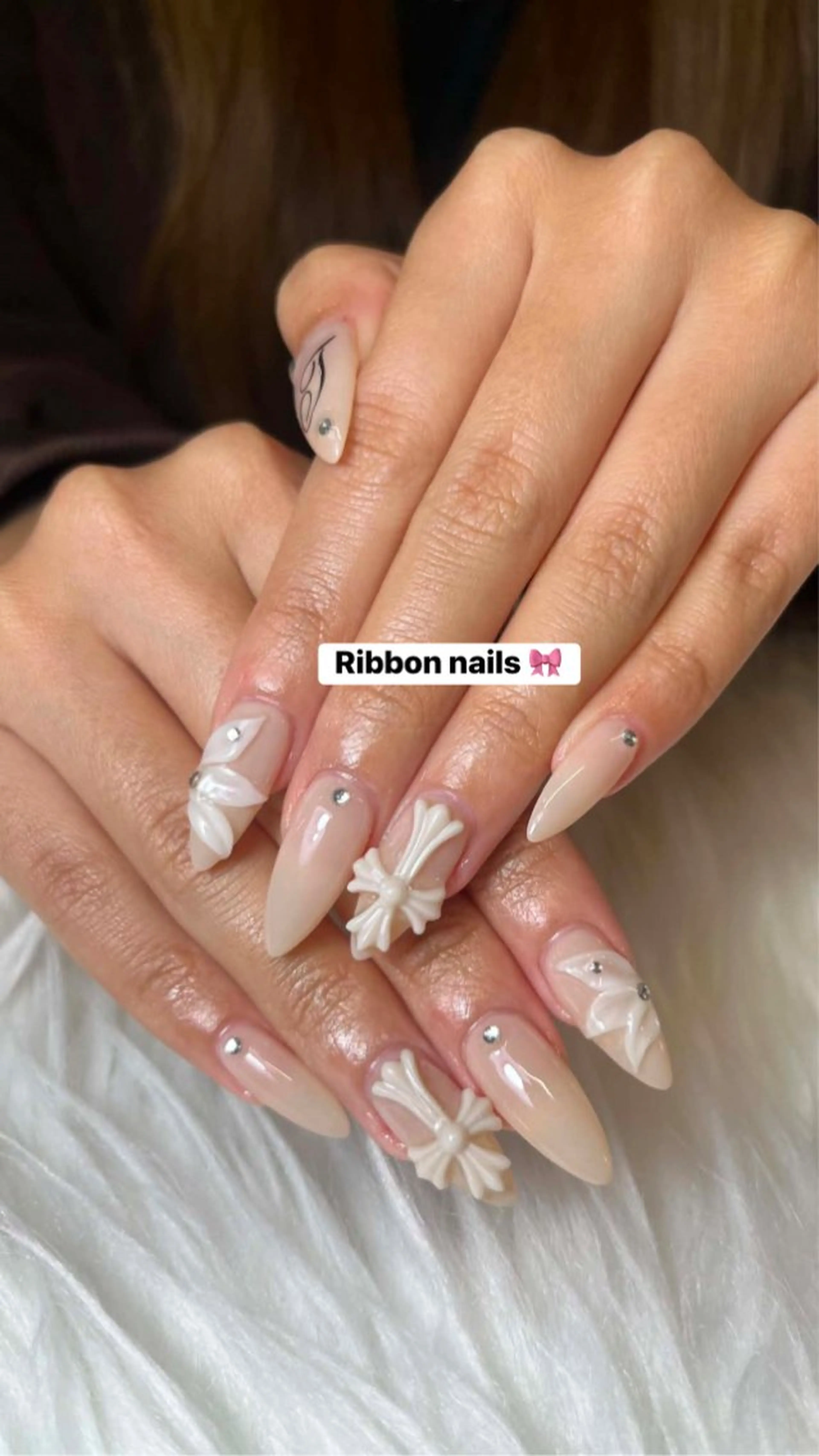 ネイル アートネイル ストーンネイル ネイルチップ ハンドネイル NiJi Nailsのネイルデザイン