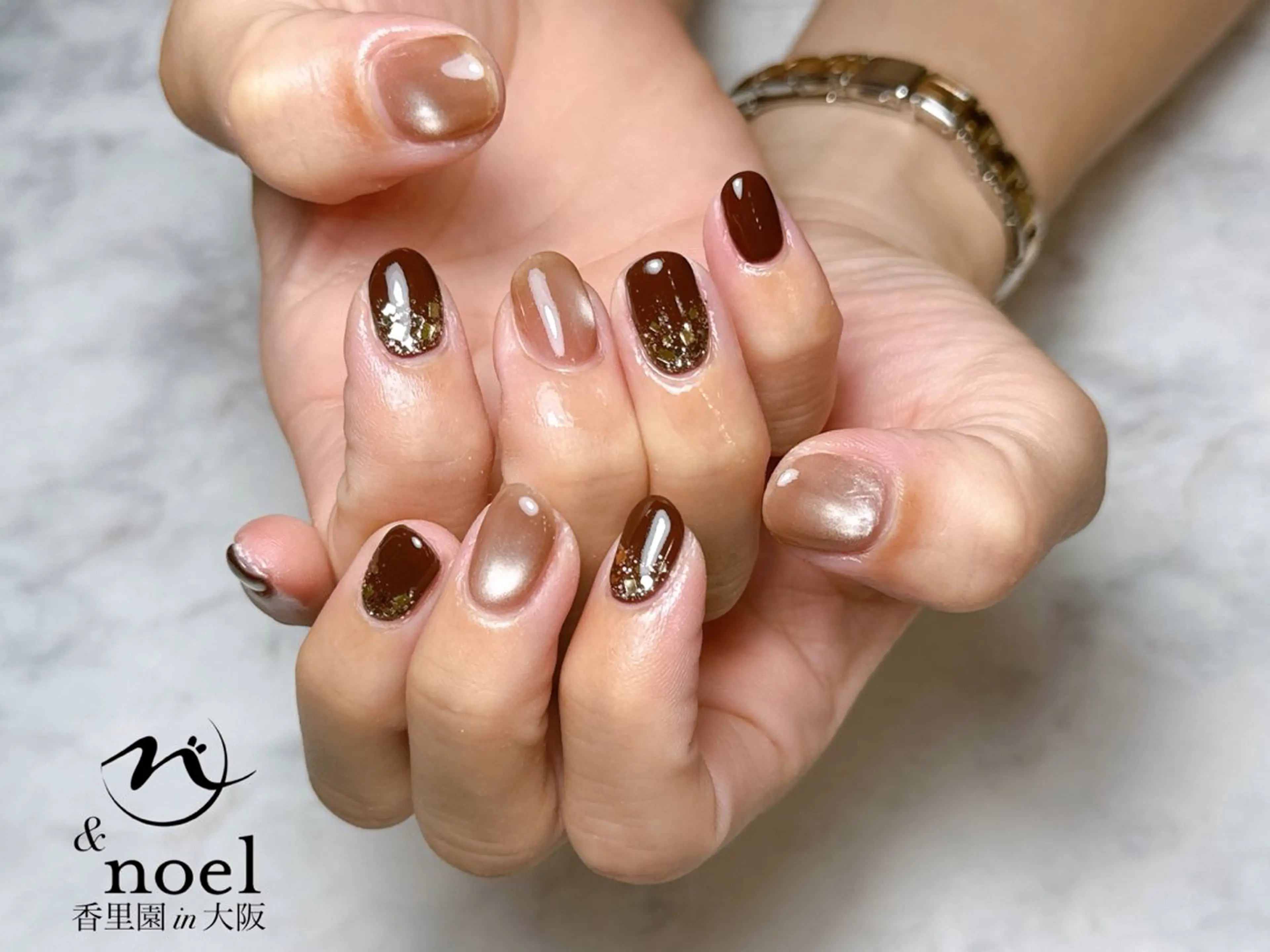 ネイル ボルドー ホログラムネイル マグネットネイル Nailsalon Noël所属・Nailsalon ＆Noelのネイルデザイン