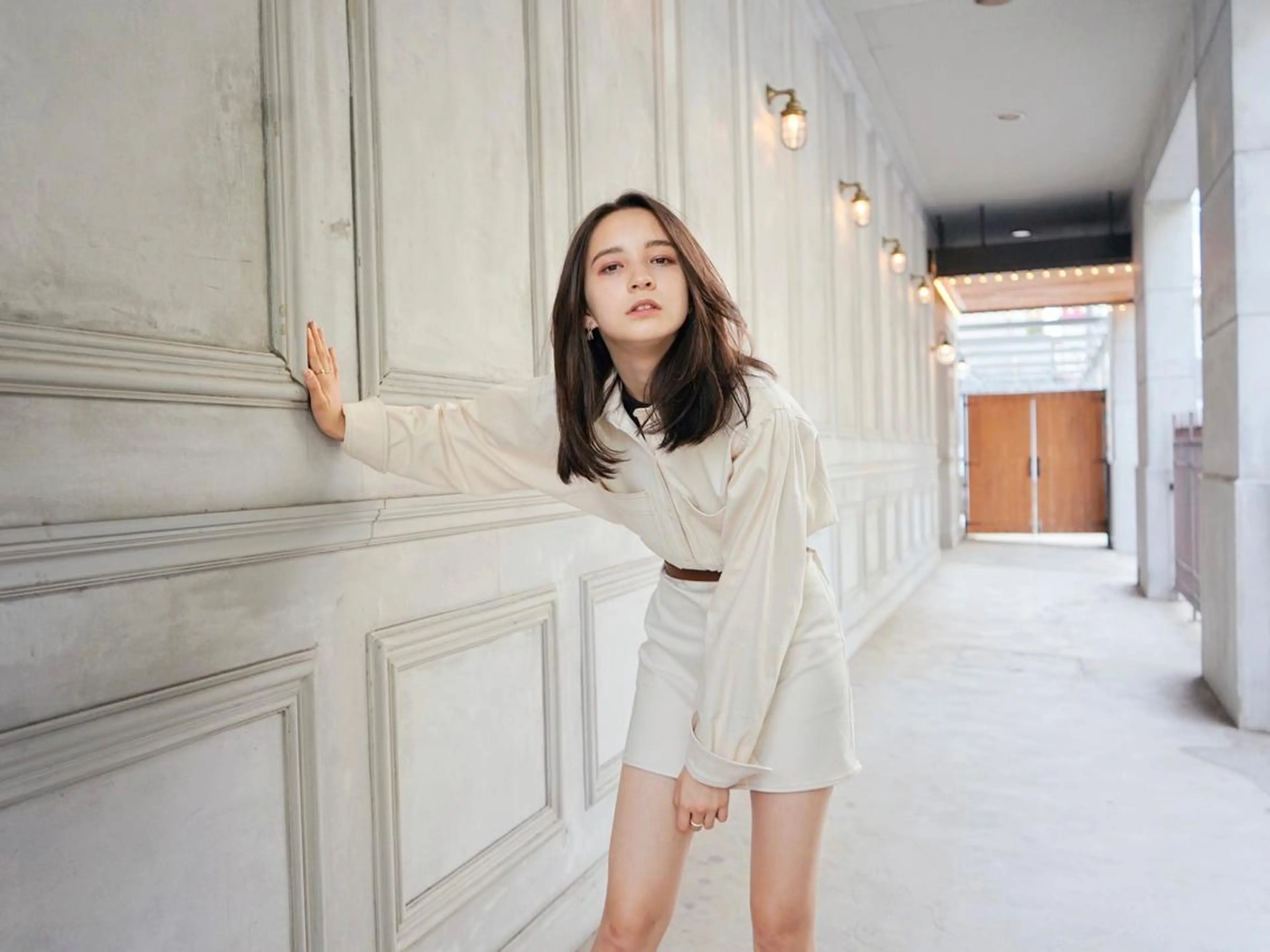 セミロング カラー パーマ ヘアアレンジ アディクシーカラー アッシュ バレイヤージュ ベージュカラー ブリーチ newi grande 横浜店のヘアスタイル