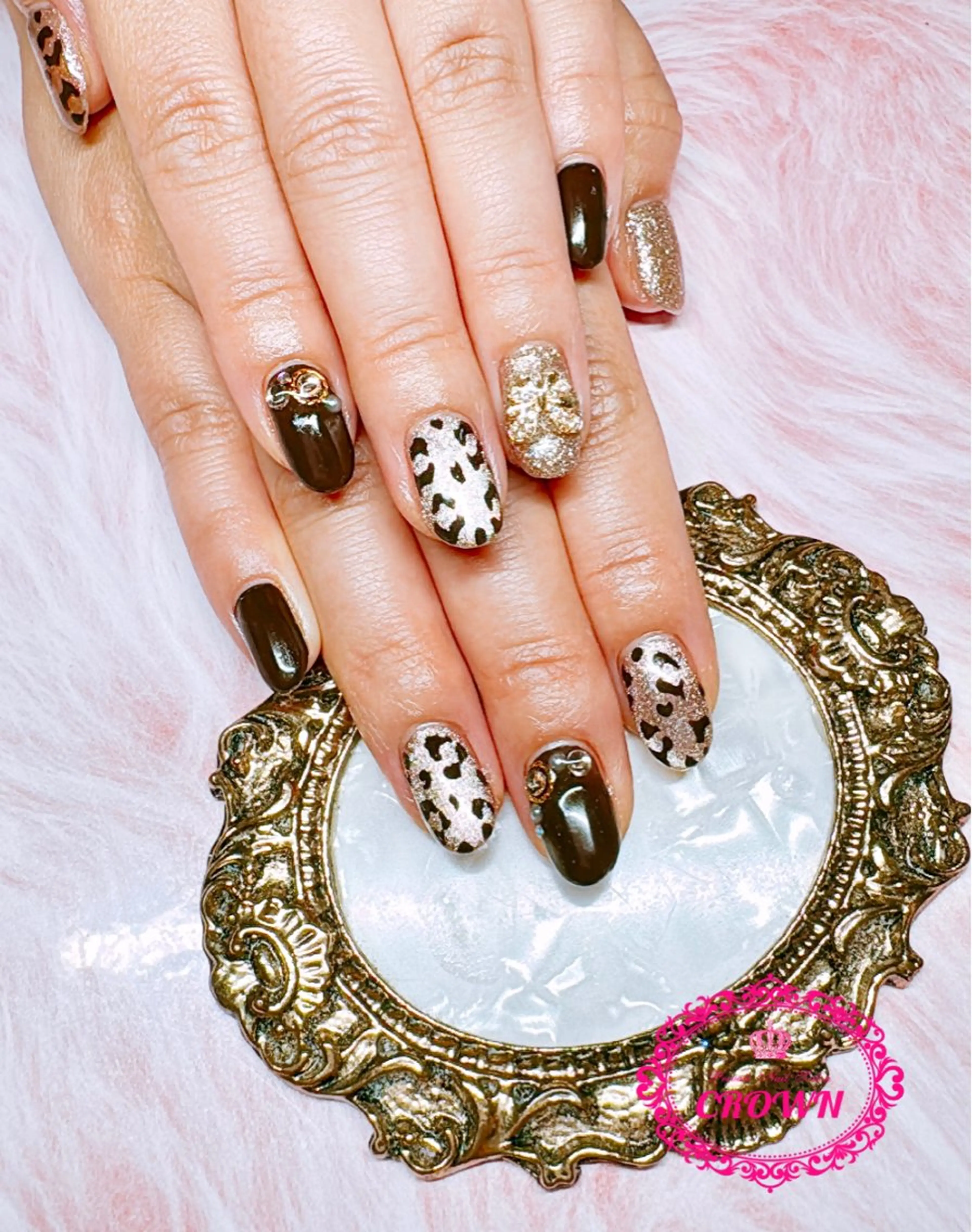 ネイル CROWN プライベートサロンのネイルデザイン