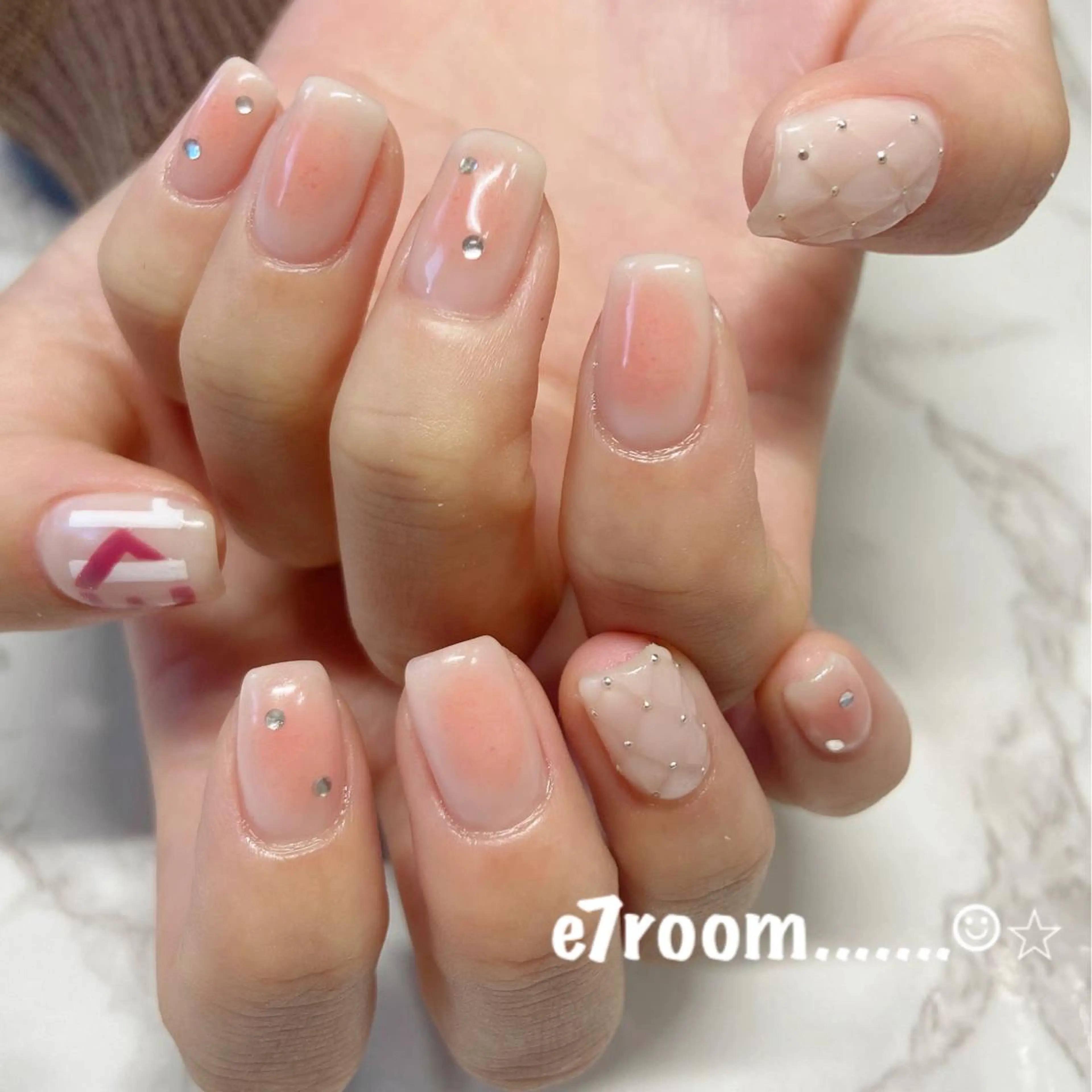 ネイル ハンドネイル 江口 佳奈のネイルデザイン
