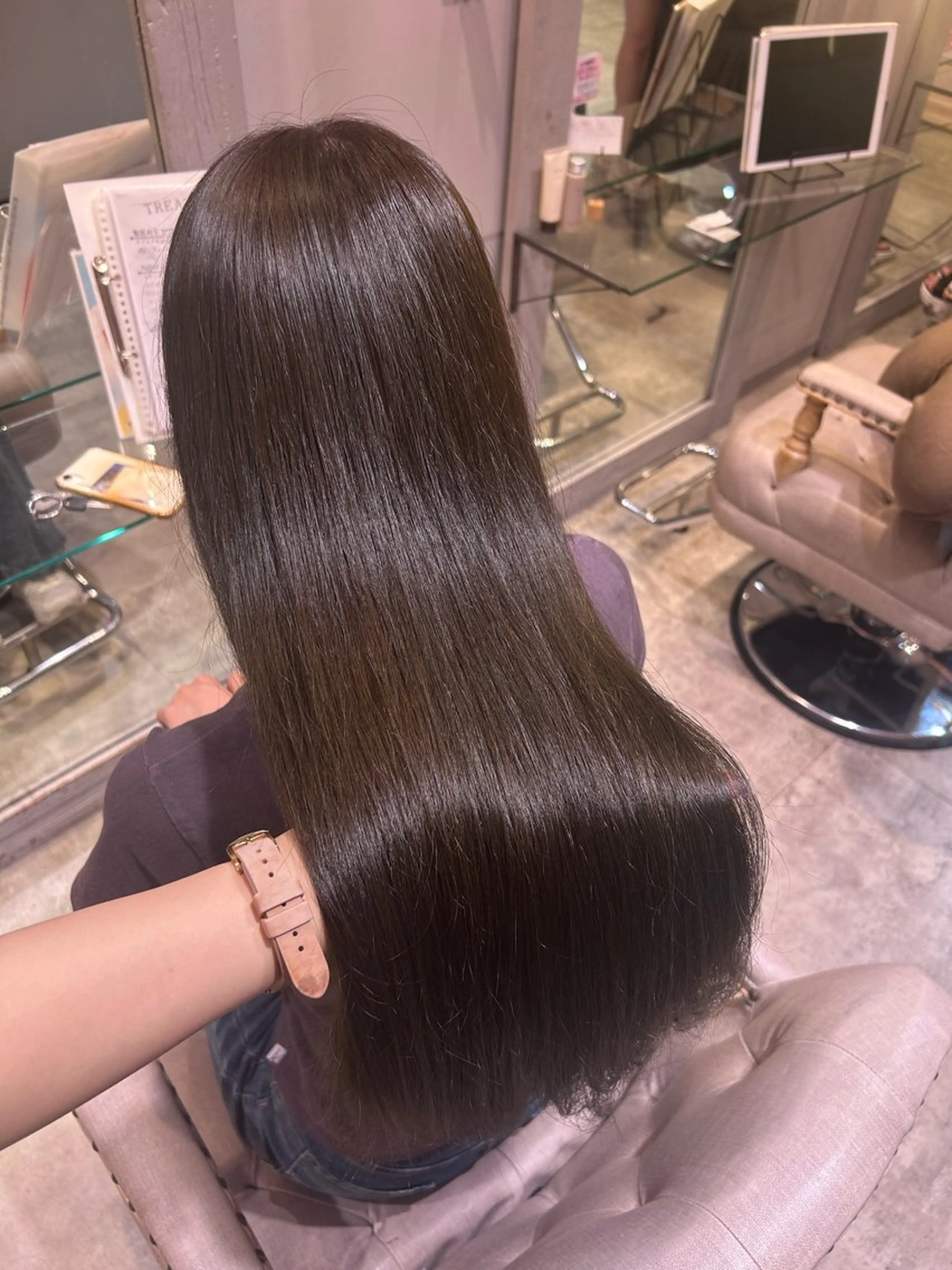 ロング カラー ヘアカラー 🤍ふんわりアイドル カラー🎀Rio🪽のヘアスタイル