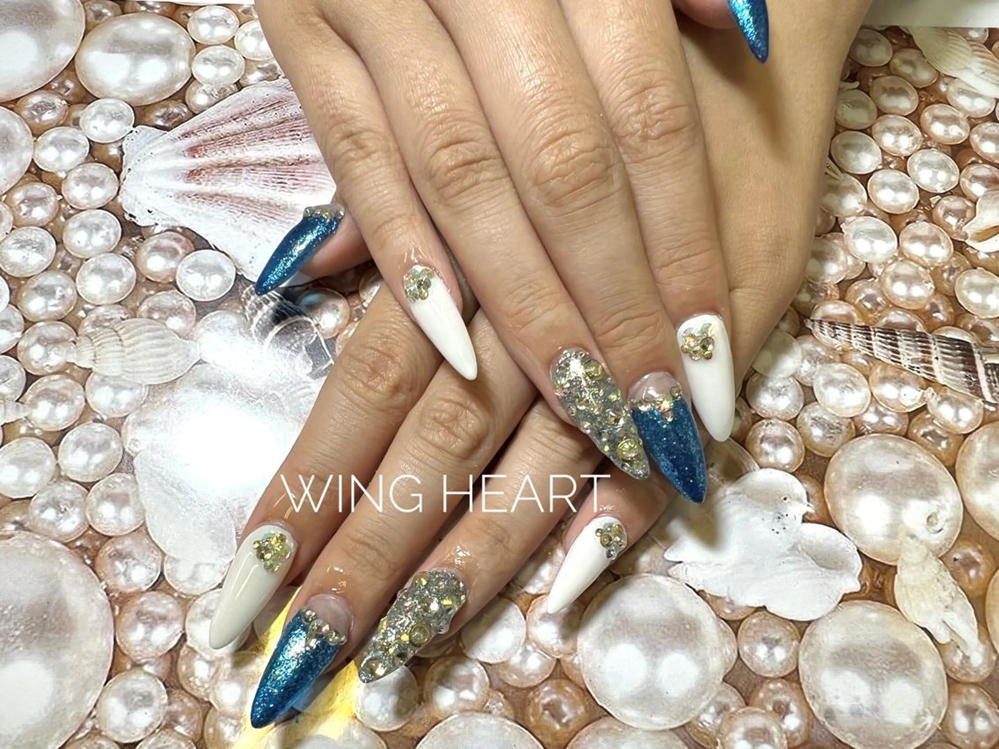 ネイル I. AYUMIのネイルデザイン