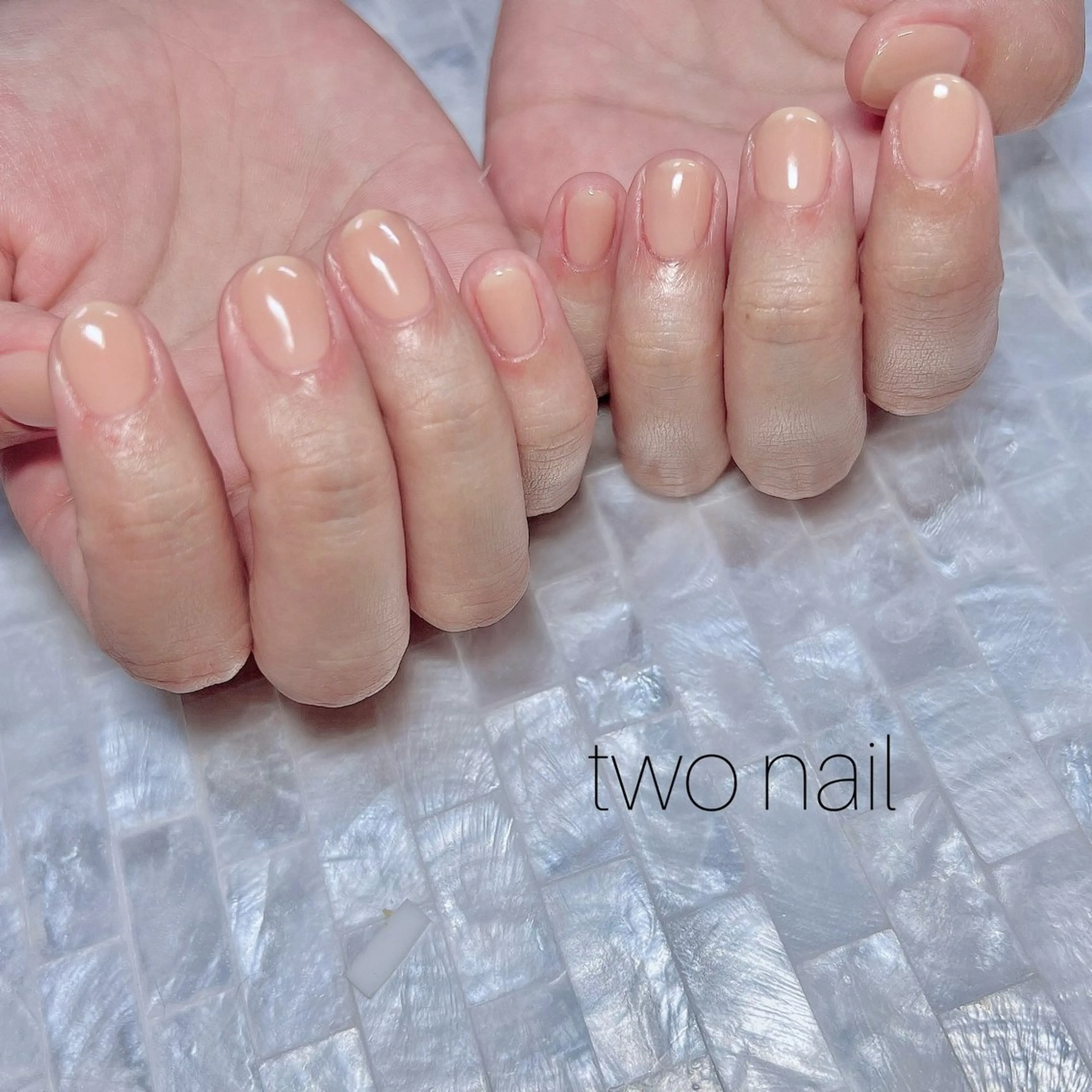 ネイル ネイルチップ ホワイト ハンドネイル two nailのネイルデザイン