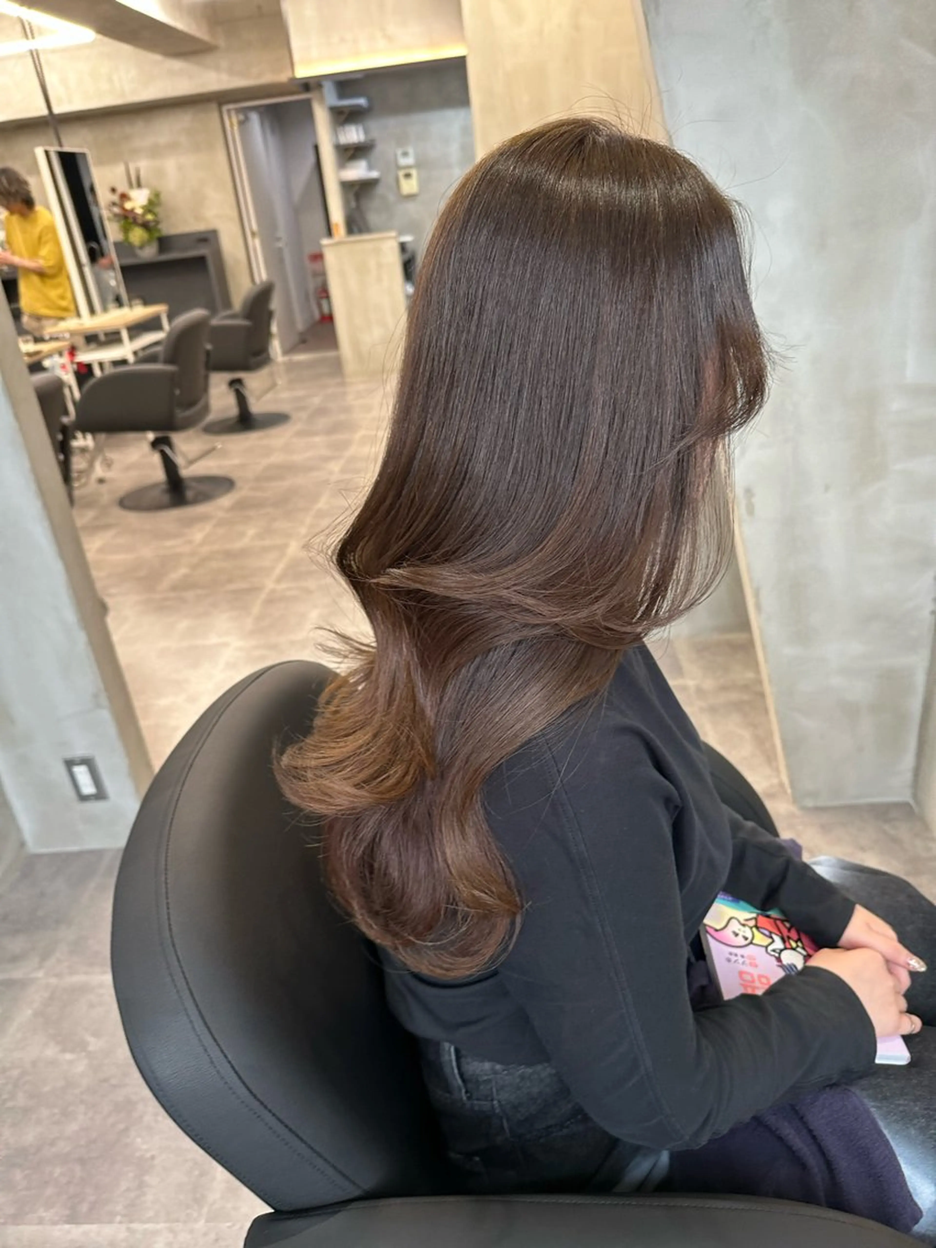 ロング 韓国風ヘア カット ヘアカラー トリートメント ヘアセット 牧内 拓のヘアスタイル