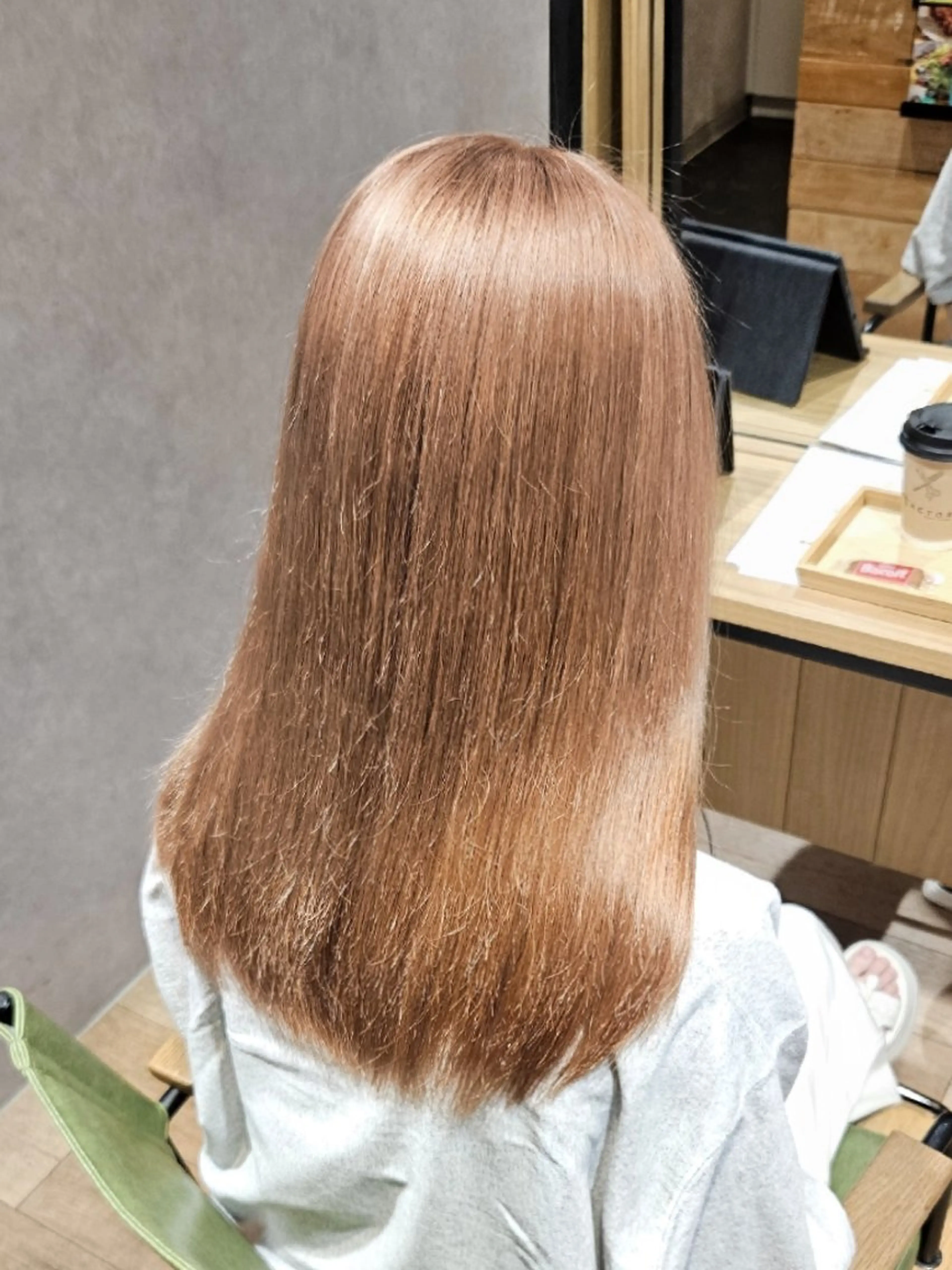 ロング カラー ベージュカラー ブリーチ ヘアカラー トリートメント ACTOR所属・外戸口未優利 /ケドグチミユリのヘアスタイル