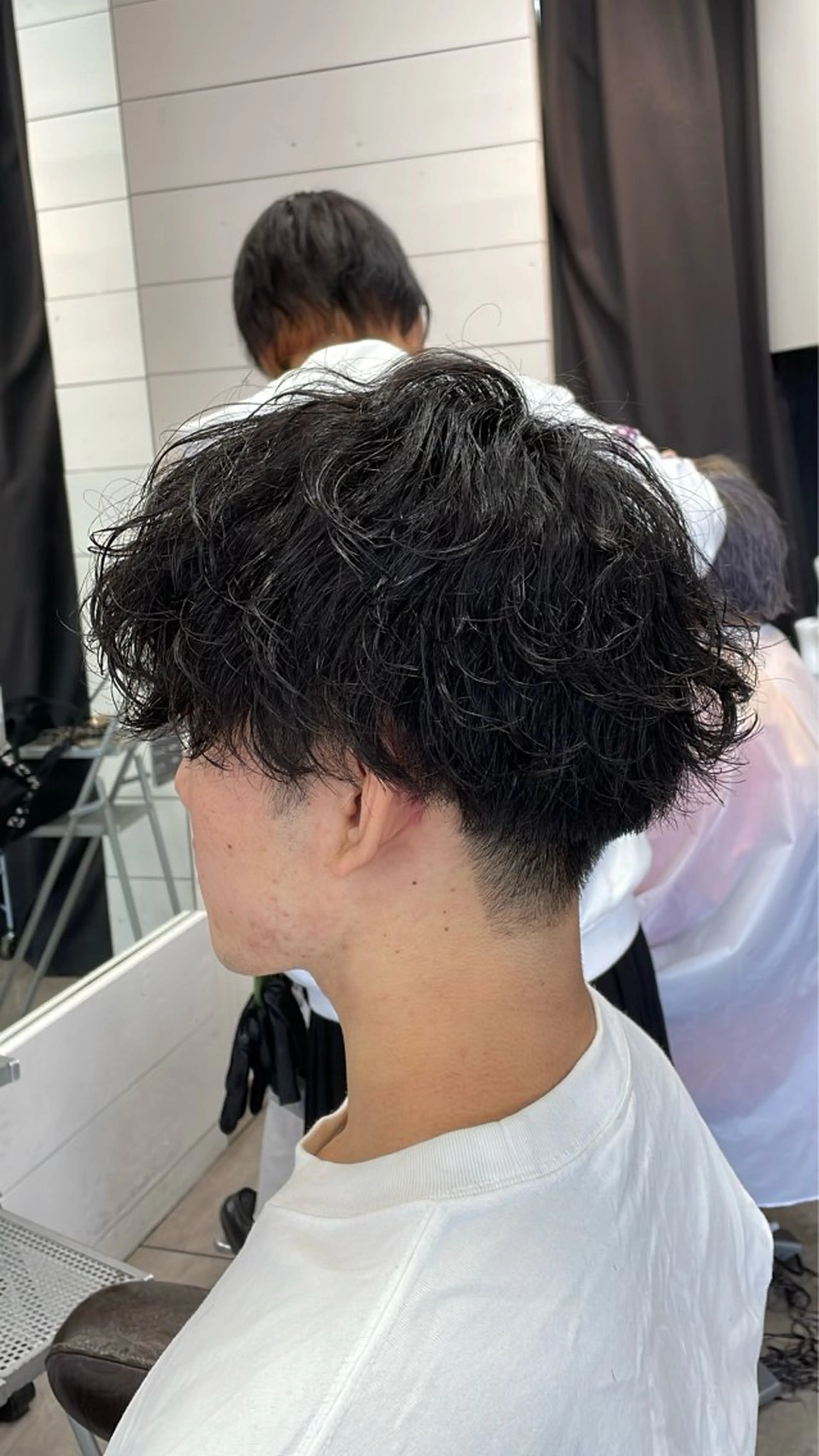 ミディアム パーマ メンズ マッシュ 波巻きパーマ カット パーマ 似合わせ/前髪カット /店長 村上直也のヘアスタイル