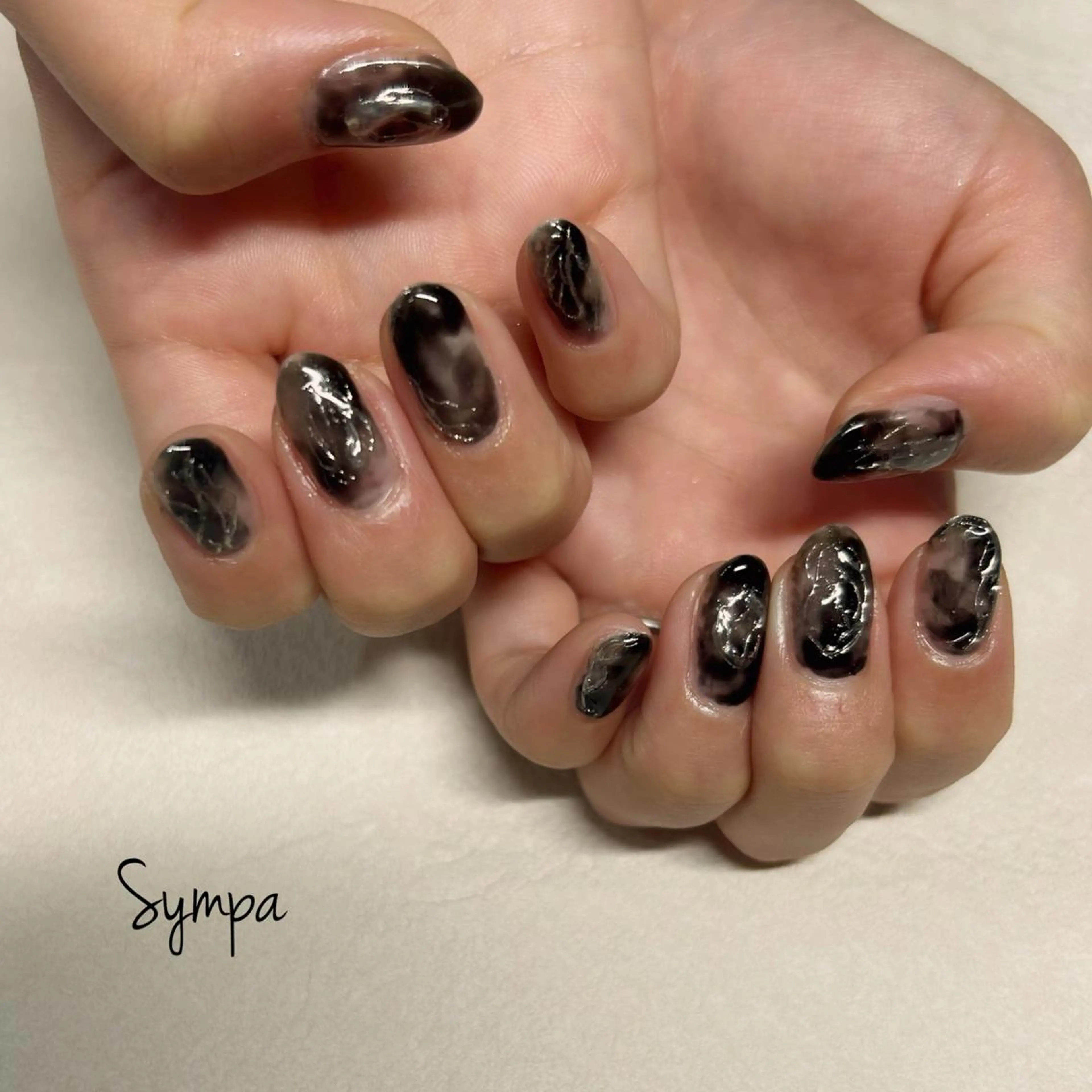 ネイル ミラーネイル ニュアンスネイル ハンドネイル Sympa: AYAKAのネイルデザイン