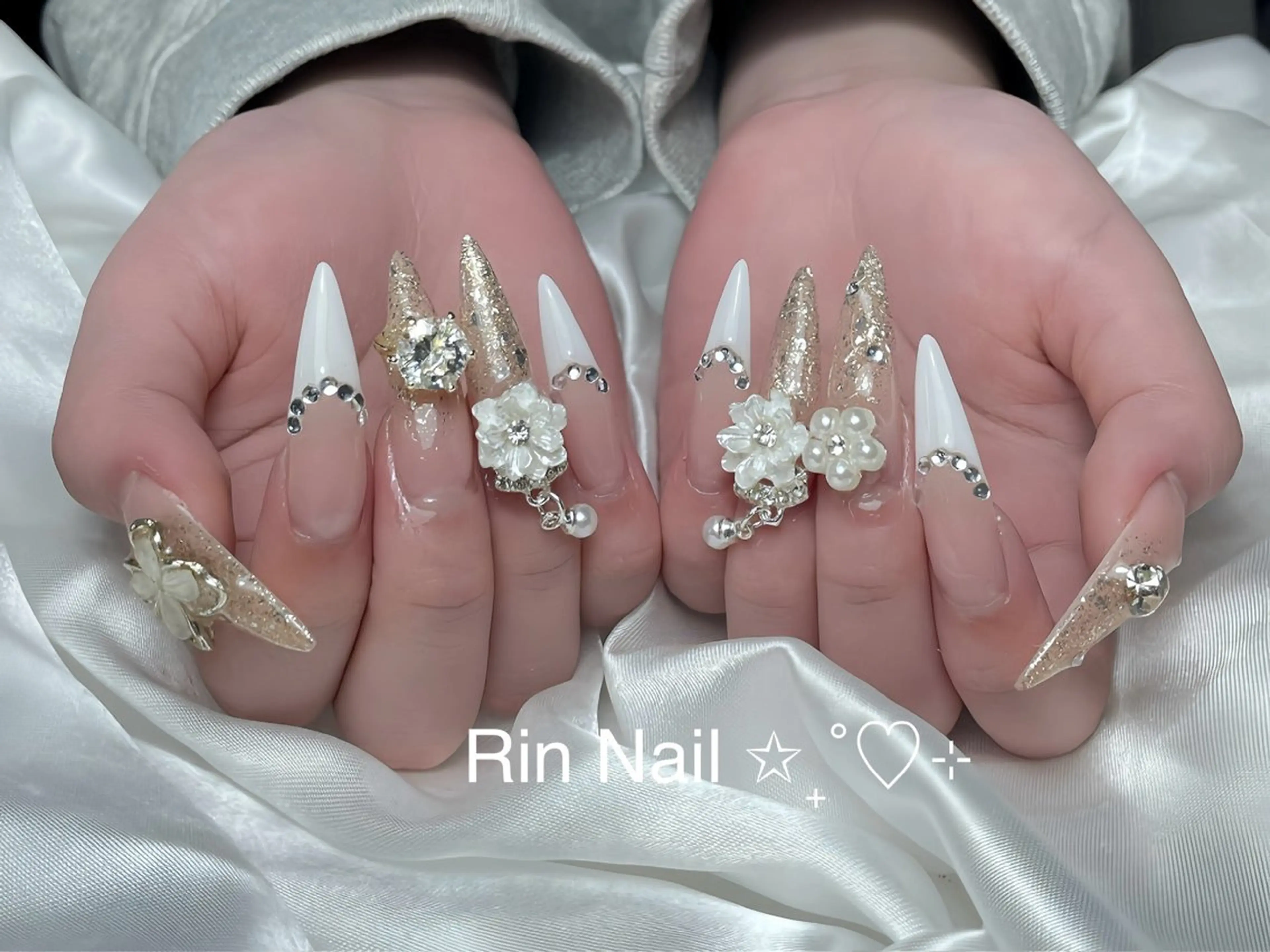 ネイル チークネイル フラッシュネイル フラワーネイル フットネイル ジェルネイル ハンドネイル Rin Nail Shinokuboのネイルデザイン