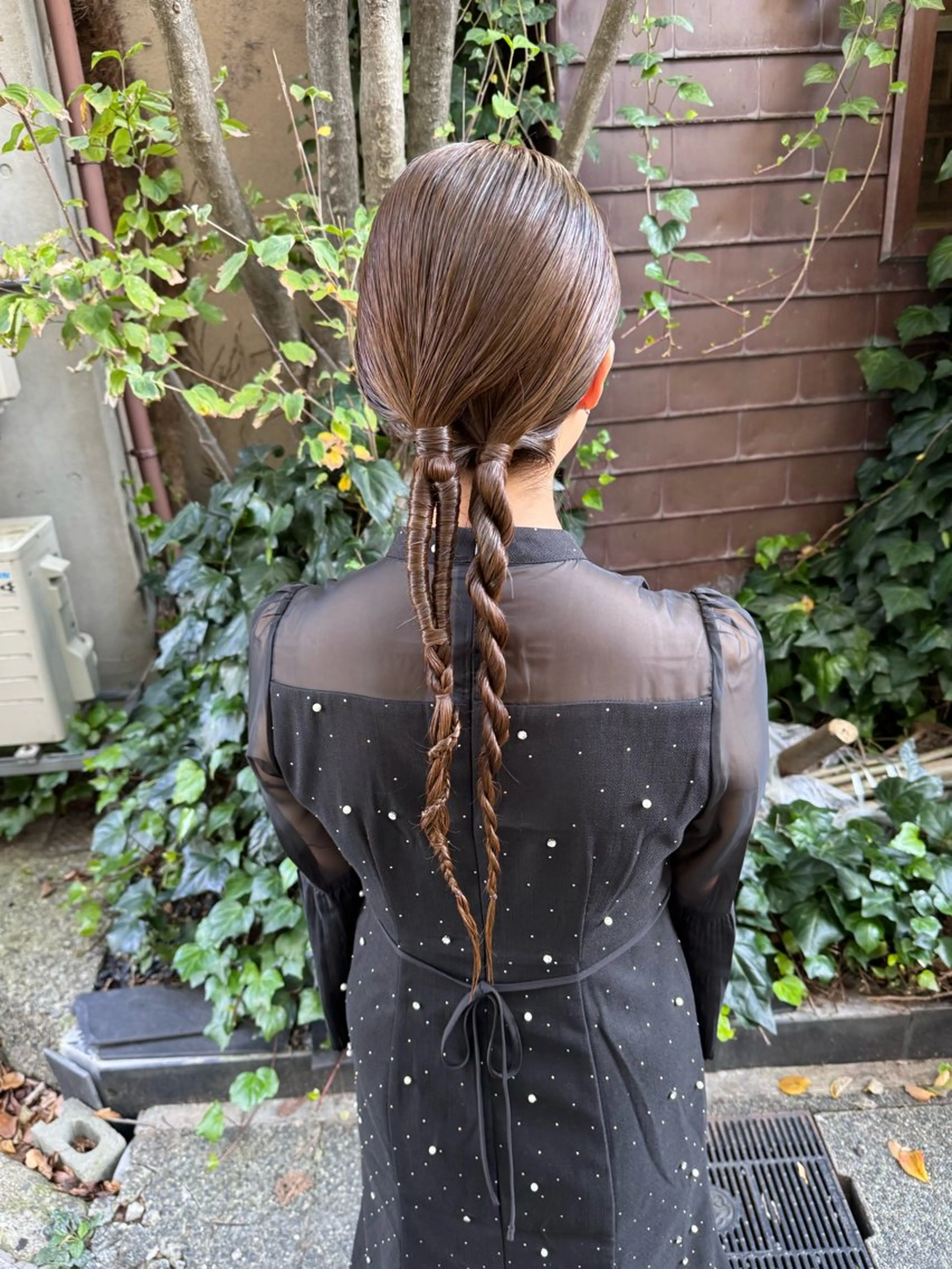 セミロング ヘアアレンジ ナチュラルに目を惹く デザイン/KOHNOのヘアスタイル