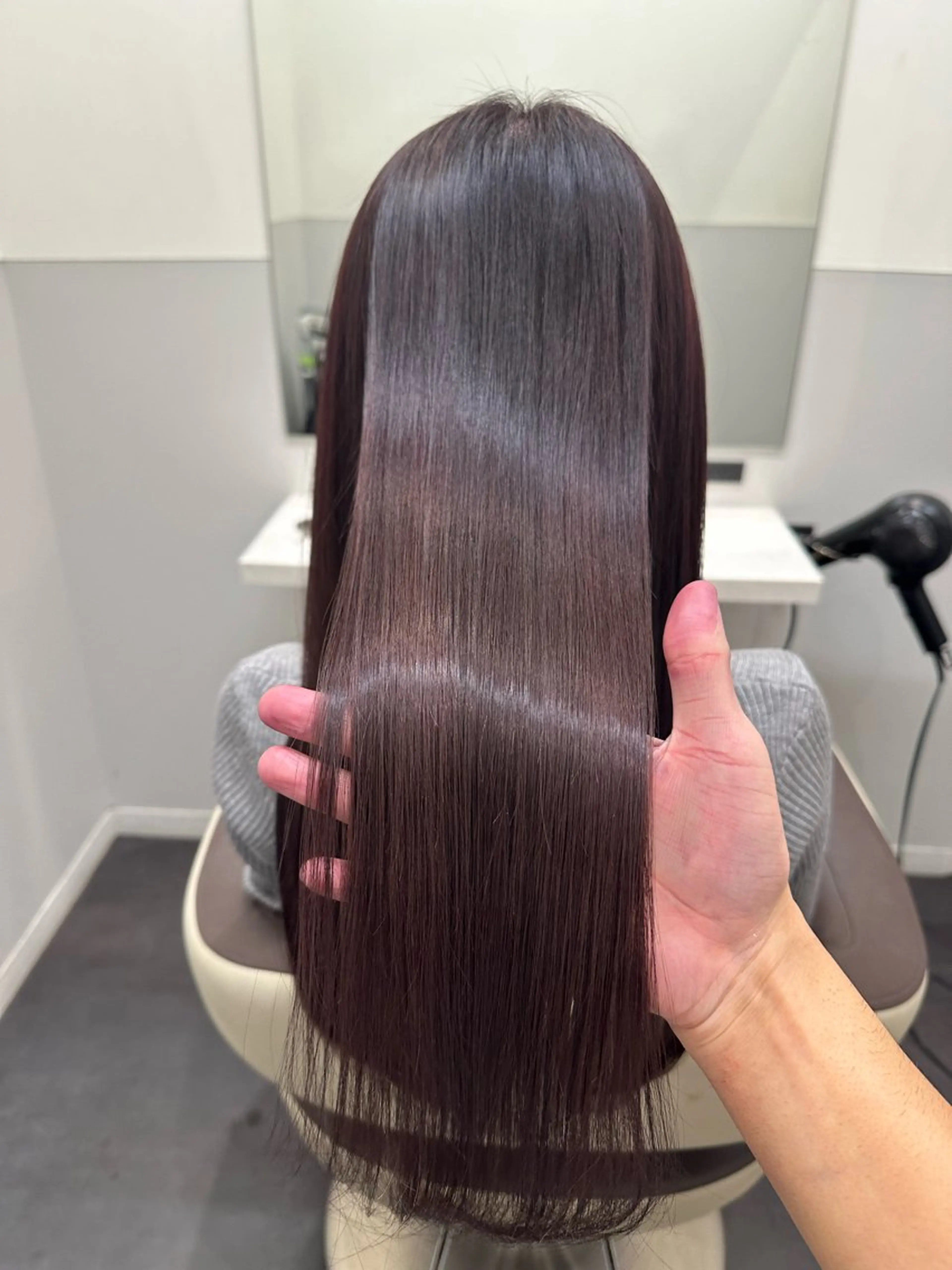 ロング カラー ケアカラー バイオレットカラー 髪質改善 トリートメント 酸熱トリートメント ヘアカラー トリートメント 【美髪矯正 /髪質改善】RINのヘアスタイル