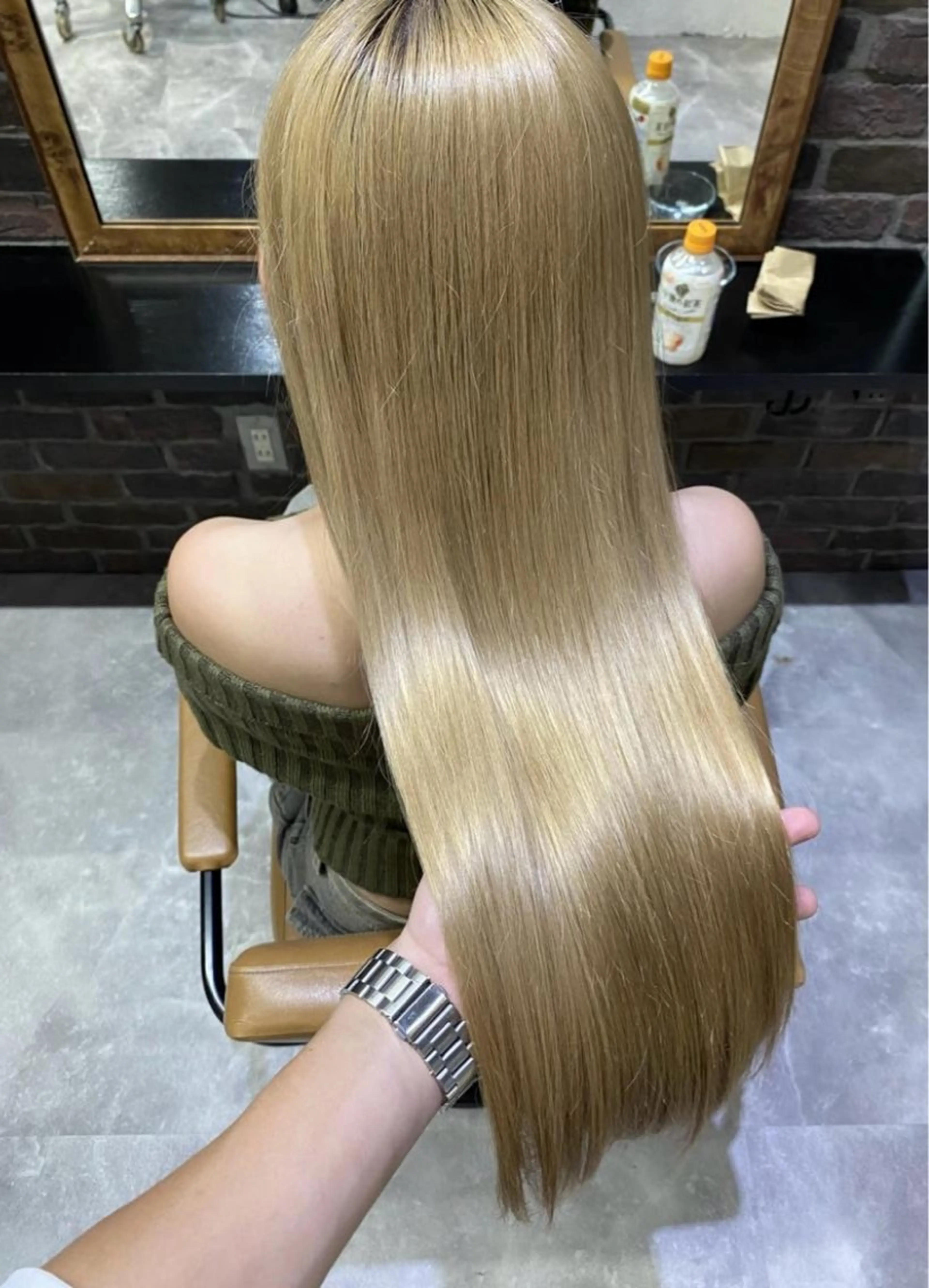 ロング カラー 髪質改善/ハイトーン MOLAのヘアスタイル