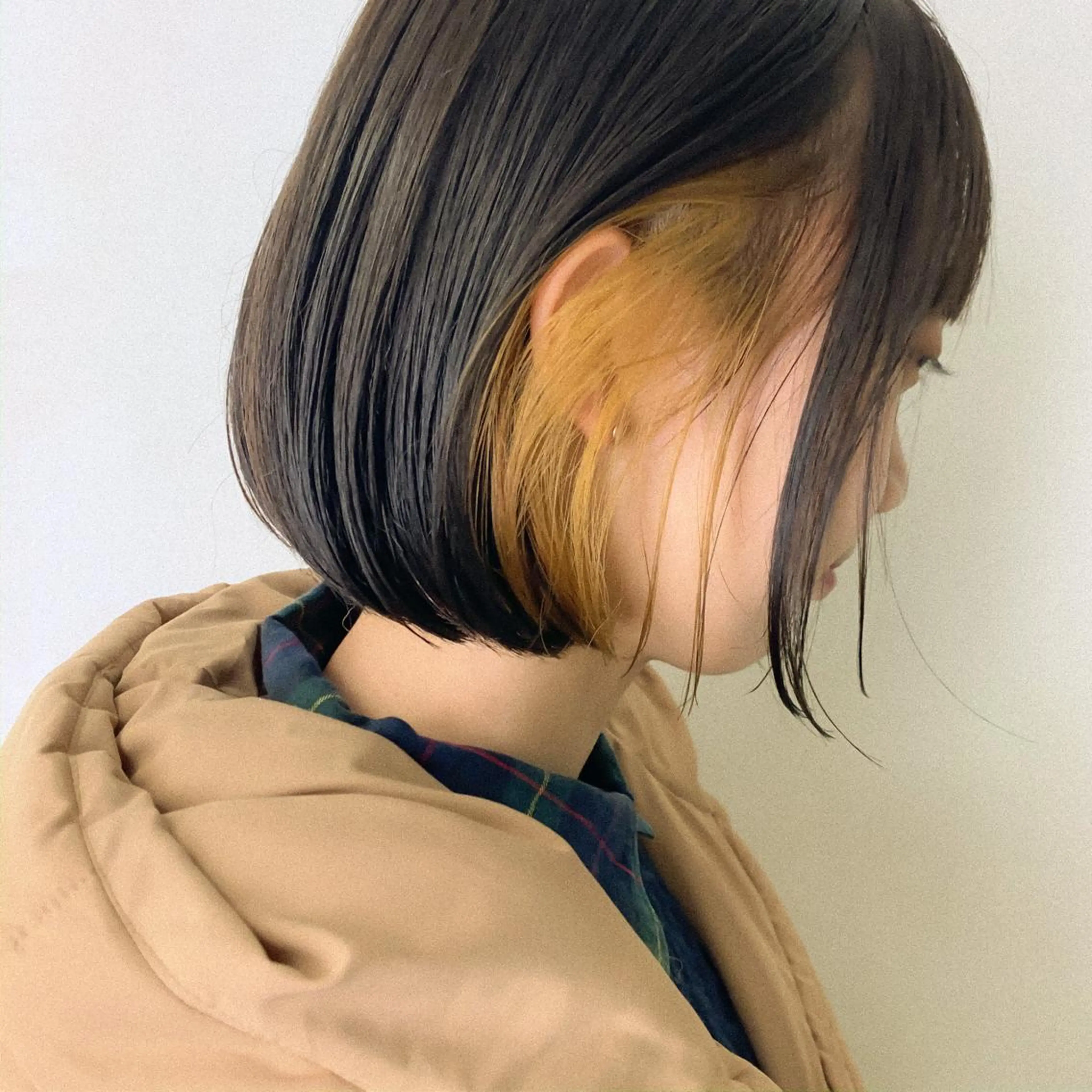 ミディアム カラー グレージュ イエローカラー ひらやま りょういちのヘアスタイル