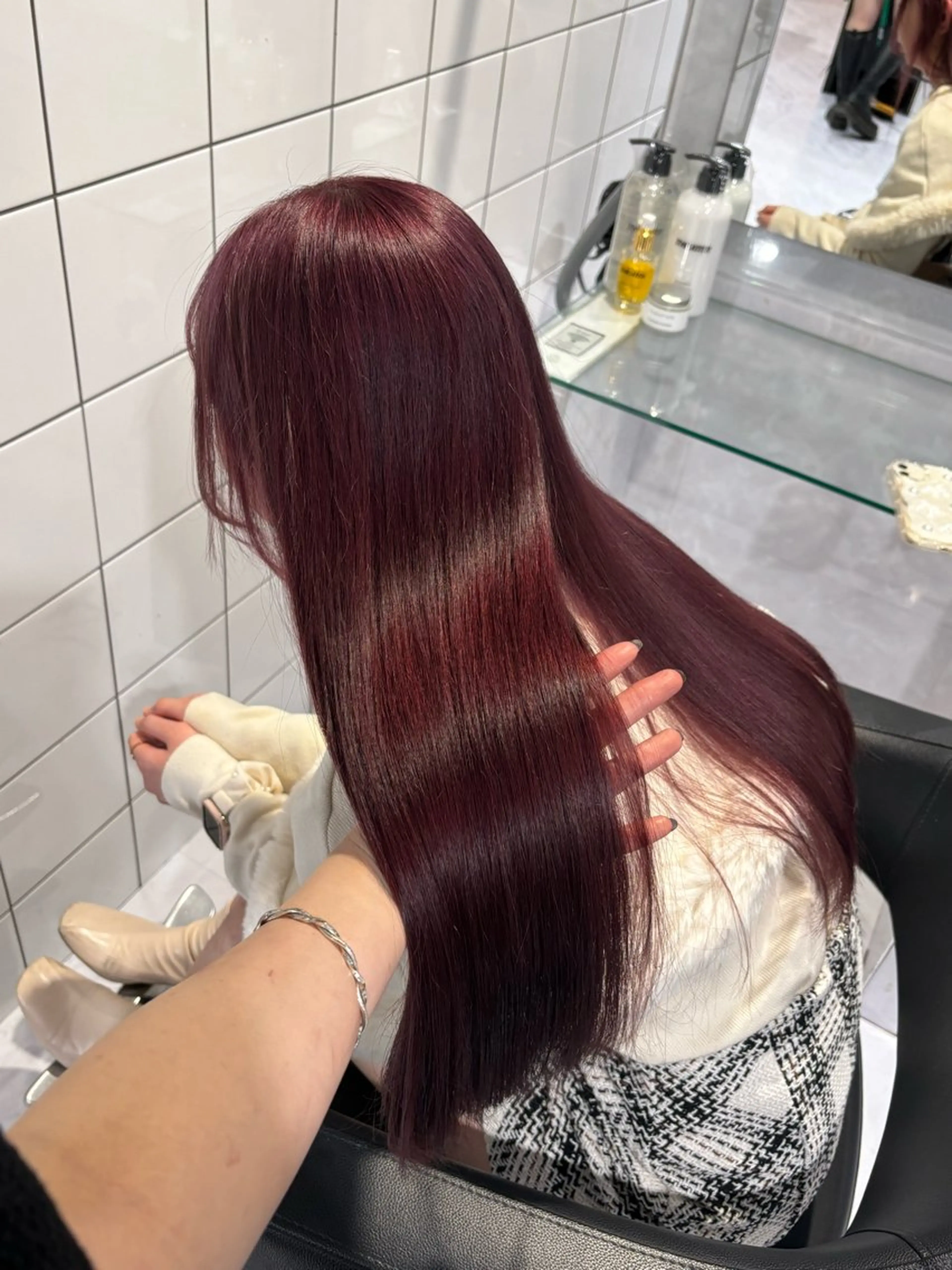ロング カラー ブリーチ ヘアカラー トリートメント ヘッドスパ ヘアセット 表参道♡暗髪♡ 艶カラー♡アユミのヘアスタイル
