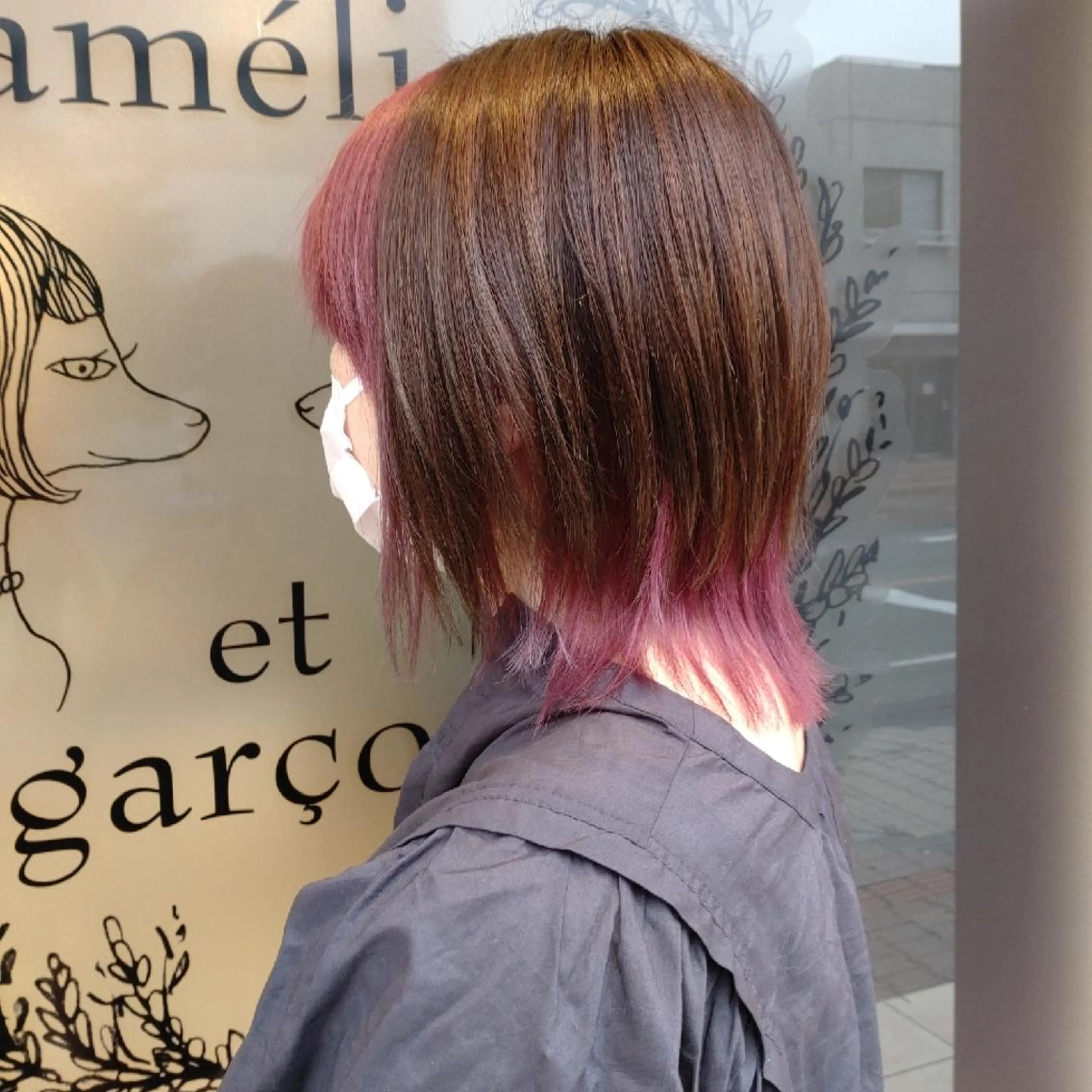 ミディアム カラー 大槻 百合子のヘアスタイル