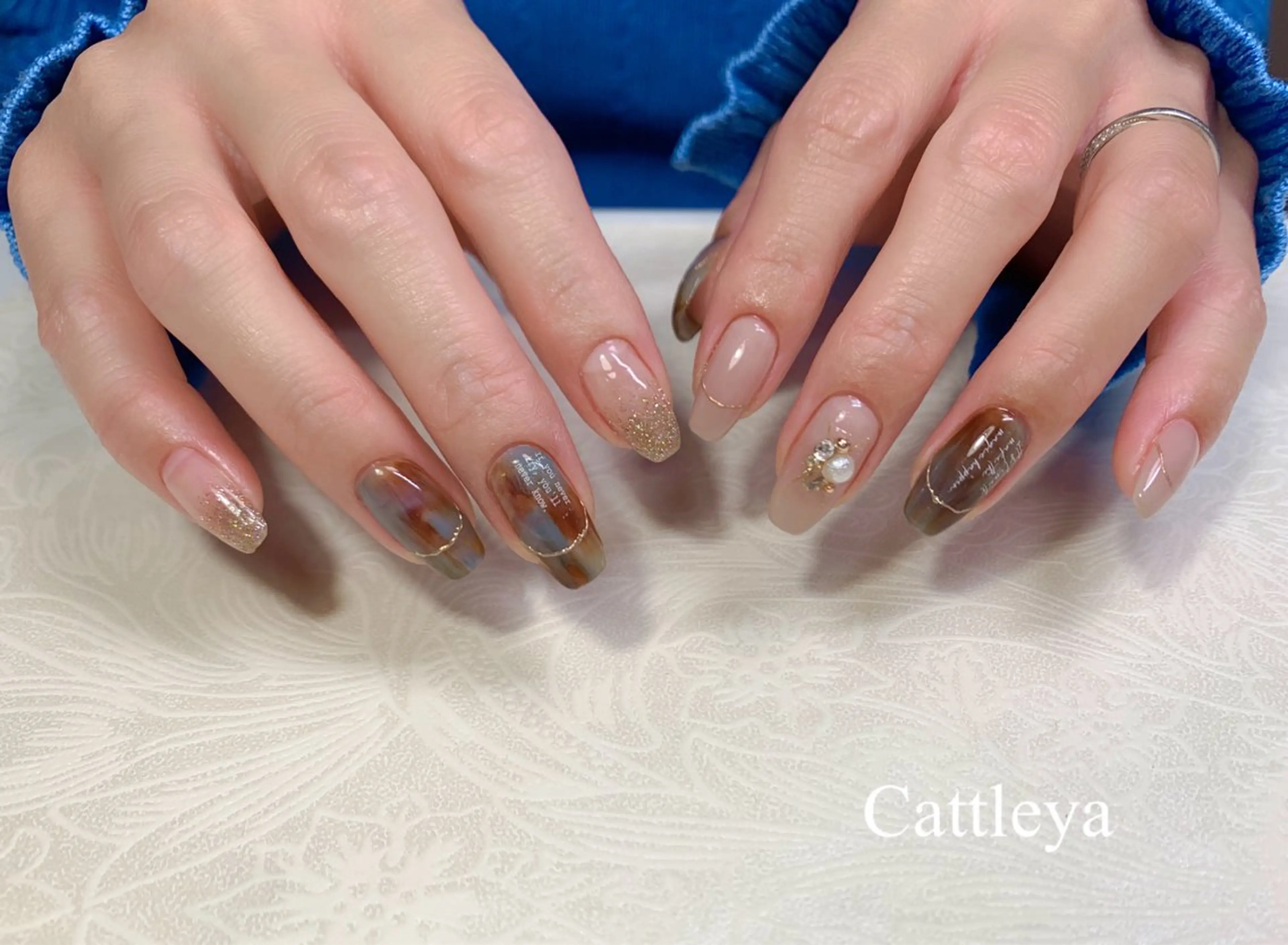 ネイル グラデーション ミラーネイル ニュアンスネイル 冬ネイル Cattleya カトレアのネイルデザイン