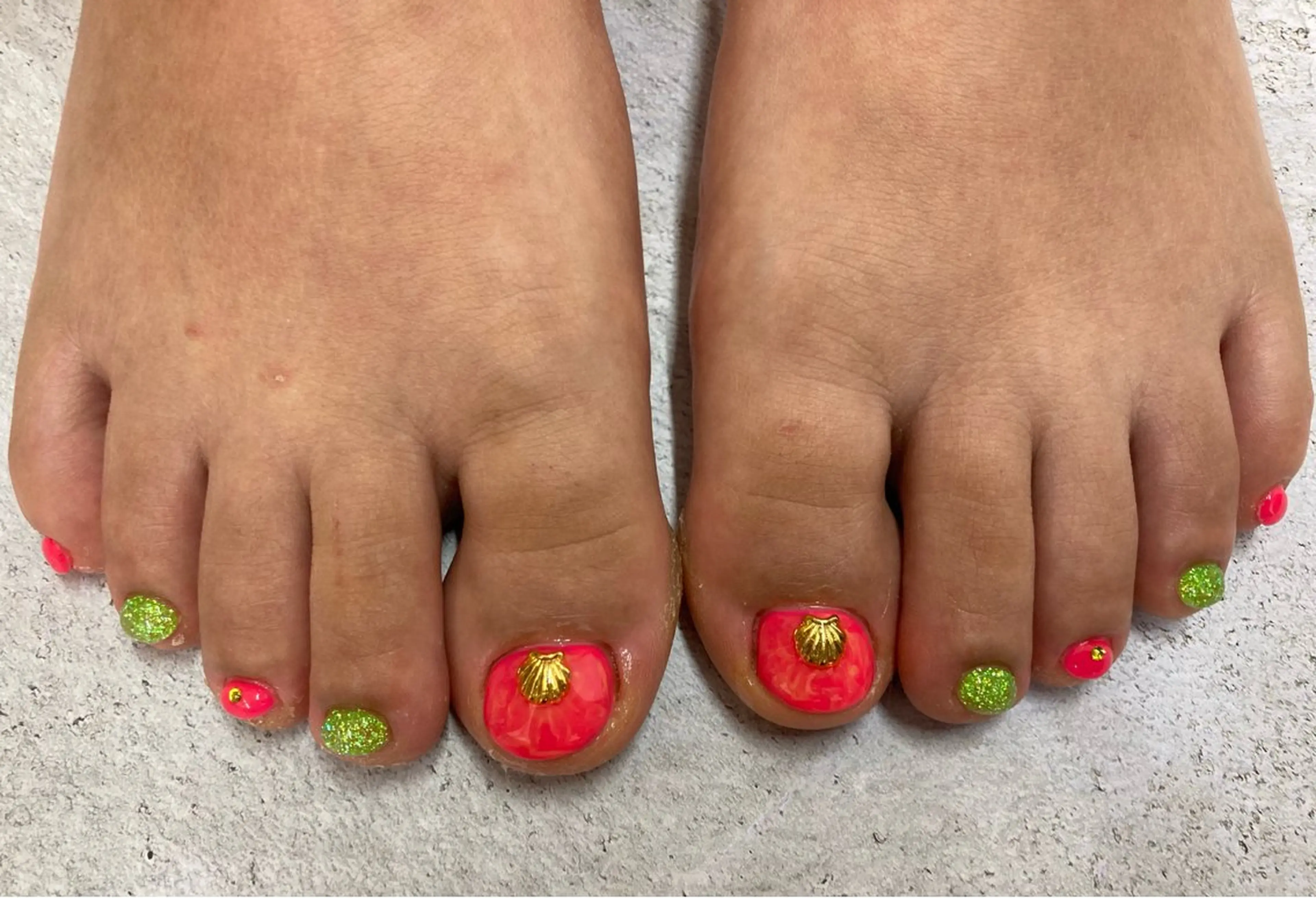 ネイル フットネイル Maple saronのネイルデザイン