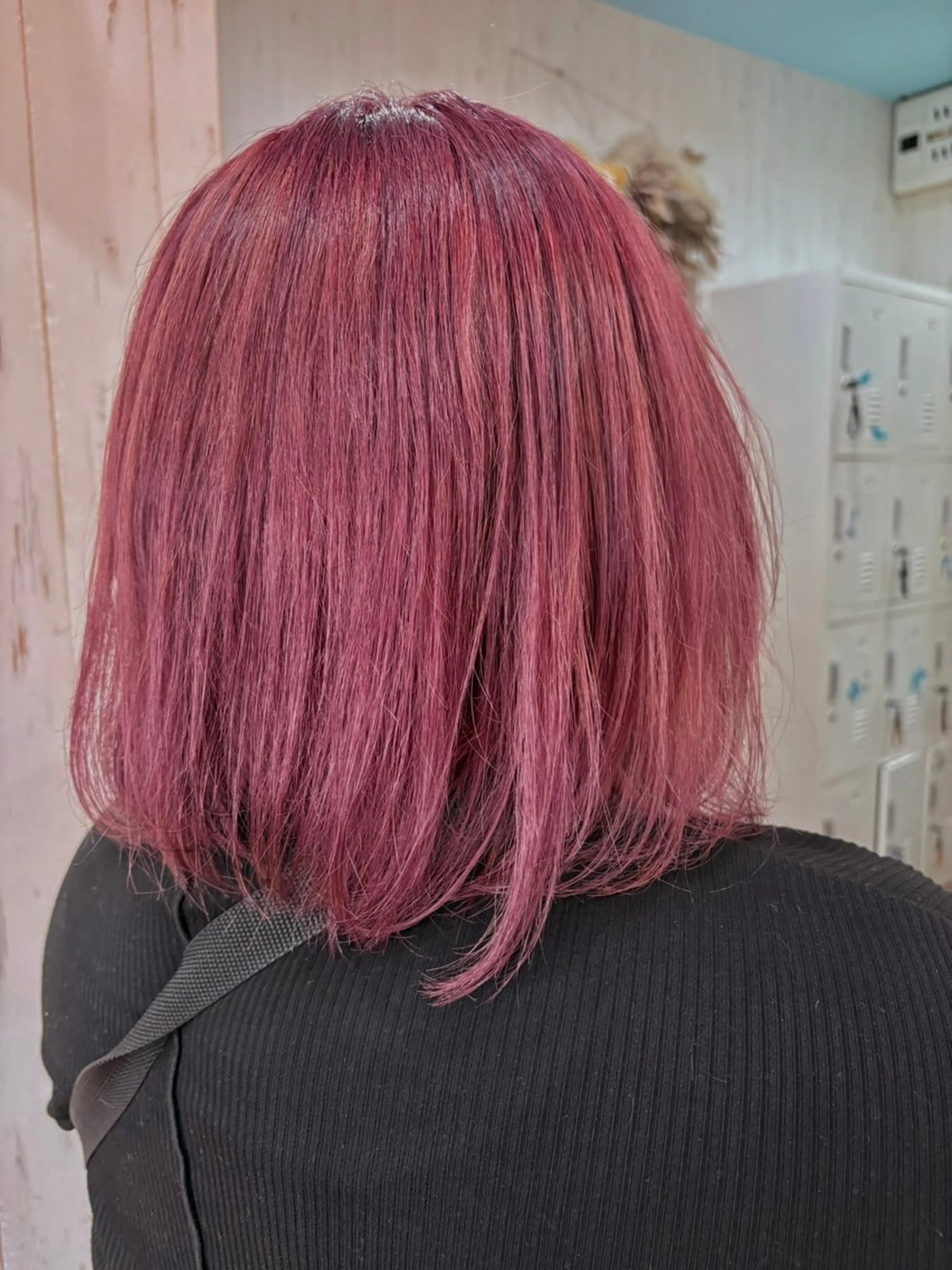 ミディアム カラー ブリーチ ピンクカラー 瀬戸 弘暉のヘアスタイル