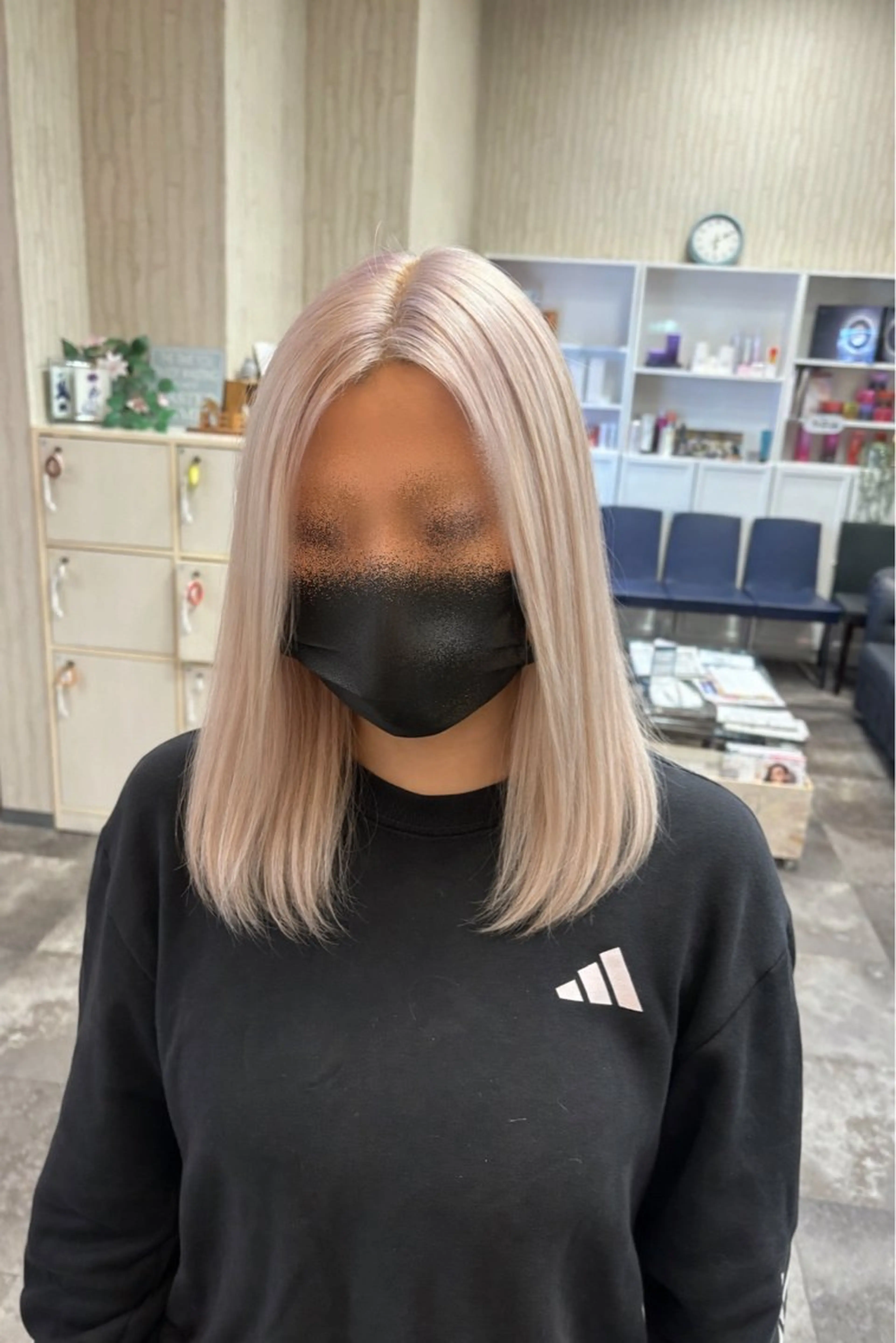 ミディアム カラー ベージュカラー ホワイトベージュ カット ヘアカラー 田中 沙也香のヘアスタイル