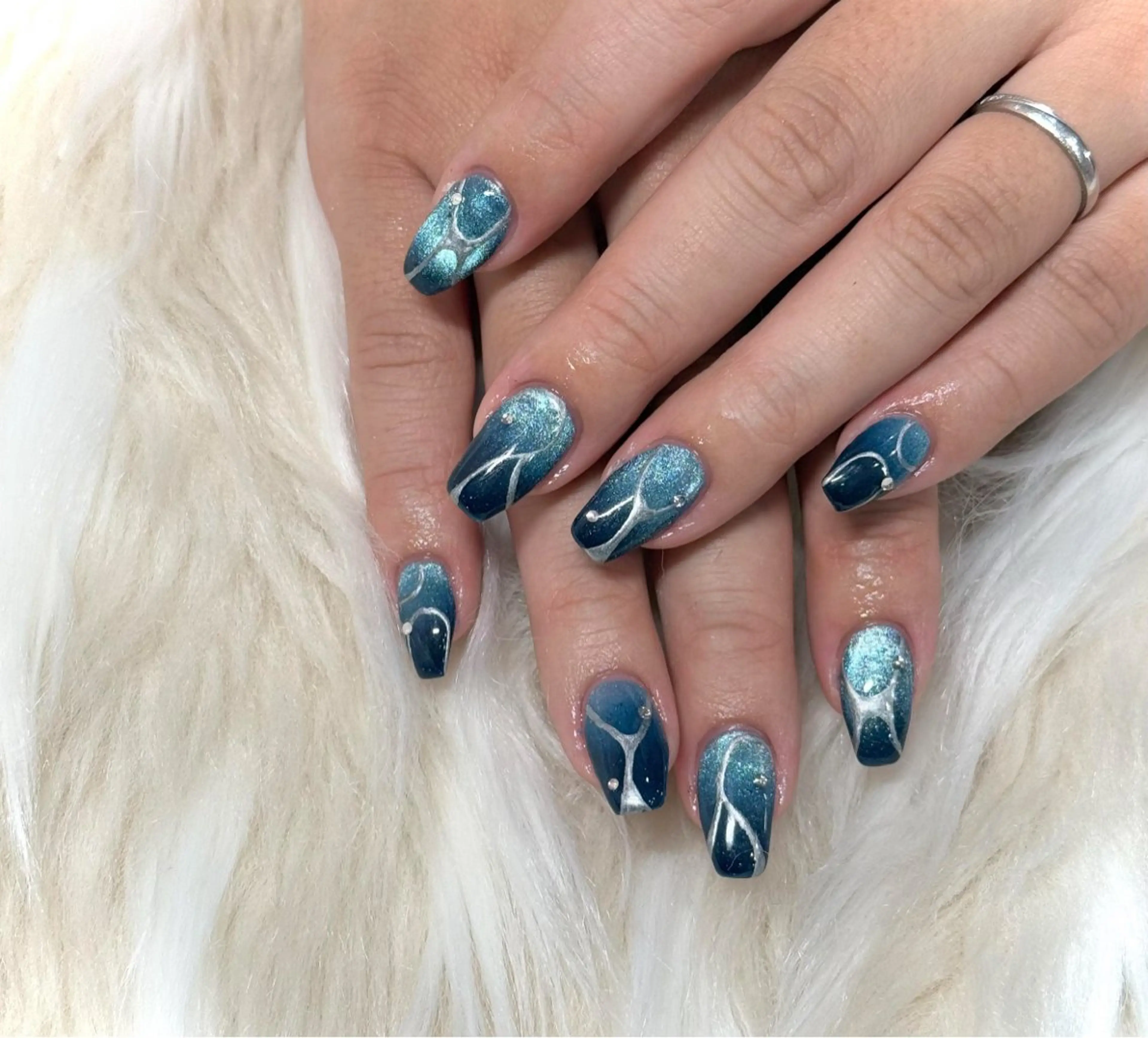 ネイル 長さ出し フレンチネイル ジェルネイル グラデーション 韓国ネイル ハンドネイル Nail&eye Belire 新宿のネイルデザイン