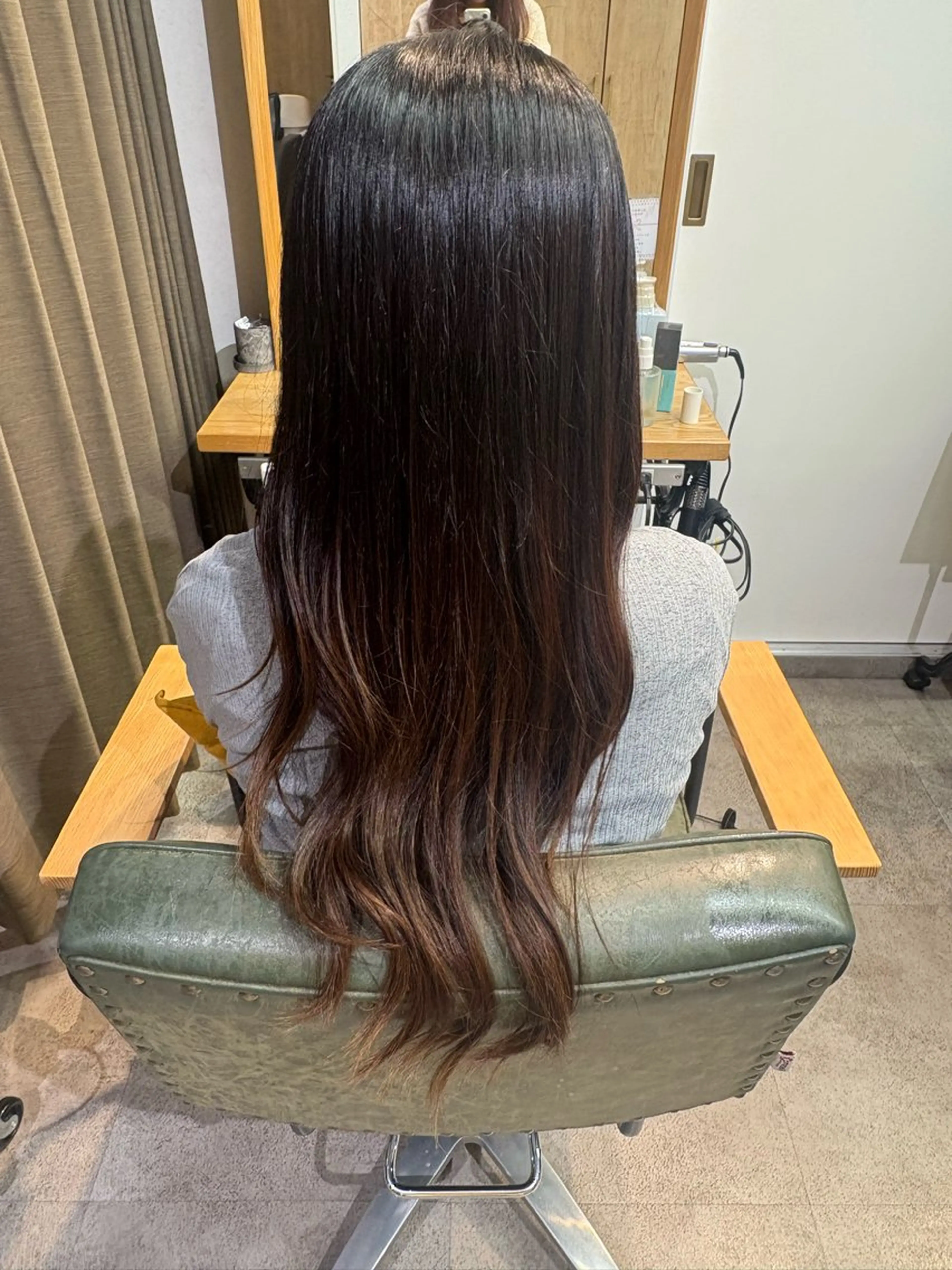 ロング 向山 月雫のヘアスタイル