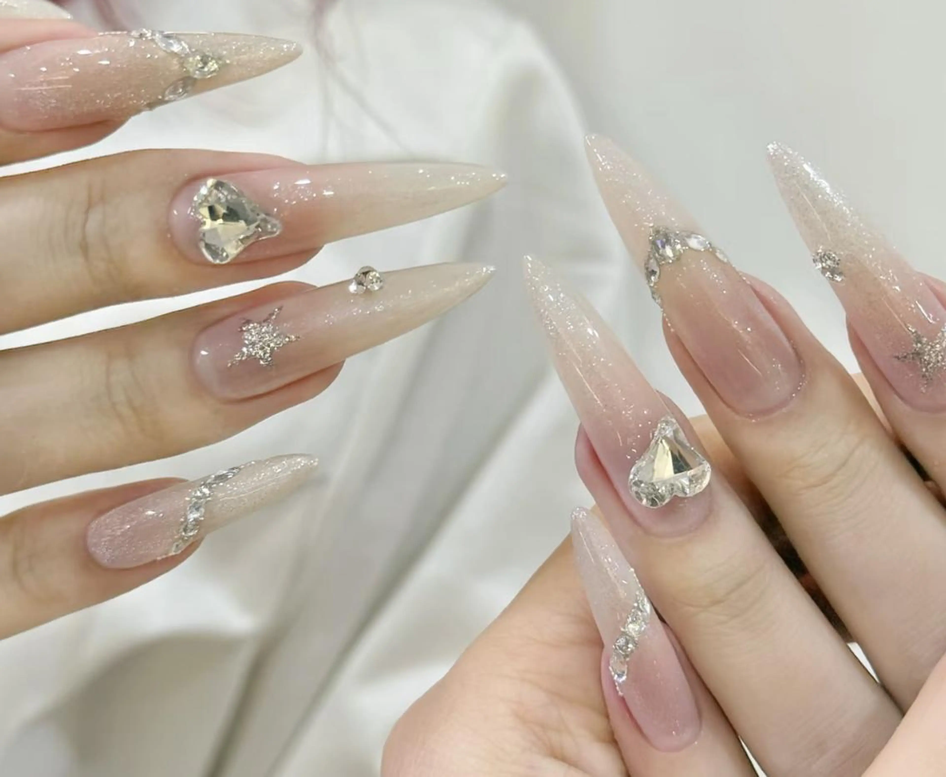 ネイル ハンドネイル エリ🫧 nail池袋東口のネイルデザイン