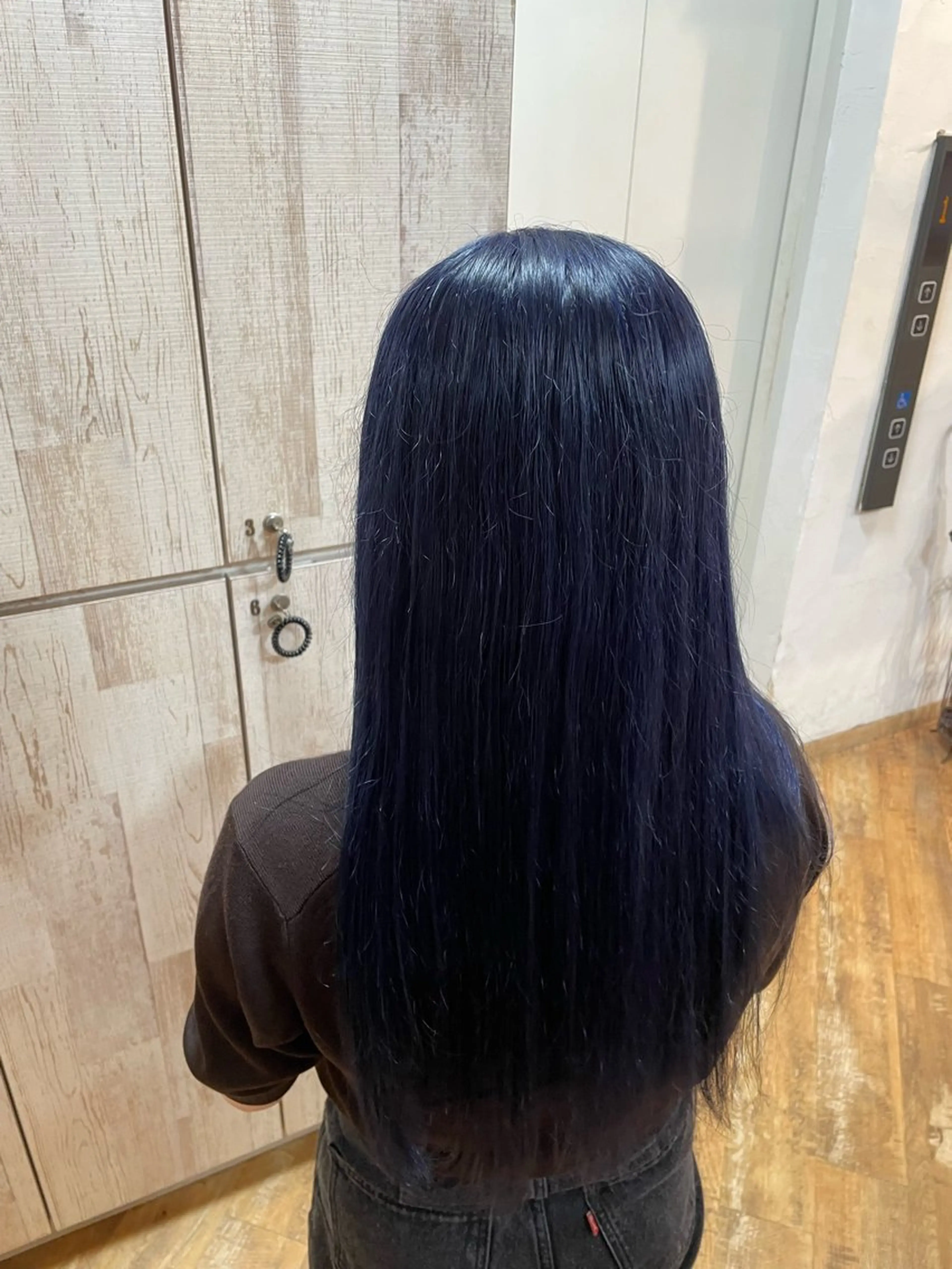 カラー ブリーチ LITTLE SORAのヘアスタイル