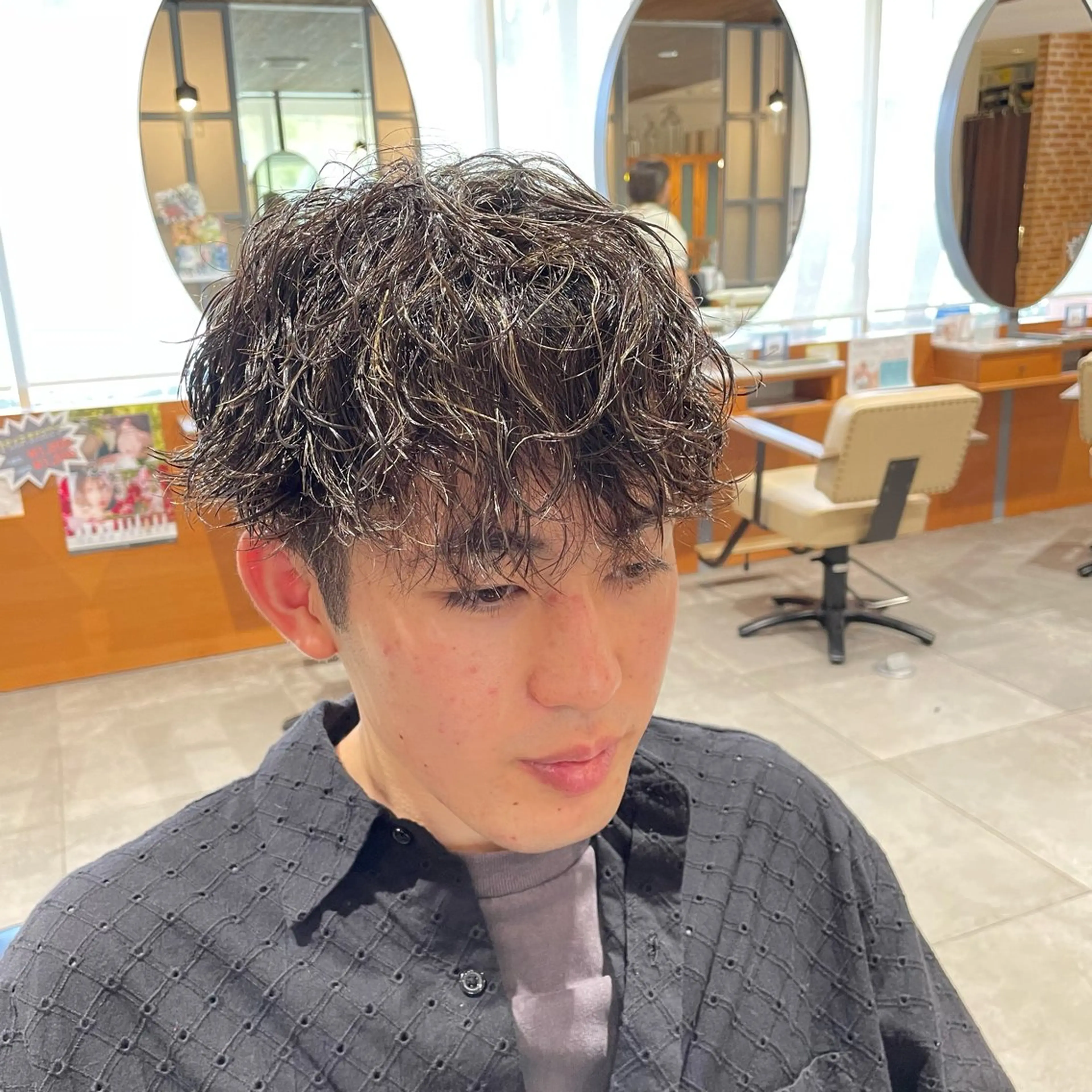 ショート パーマ メンズ isi／門真／古川橋 EITOのヘアスタイル