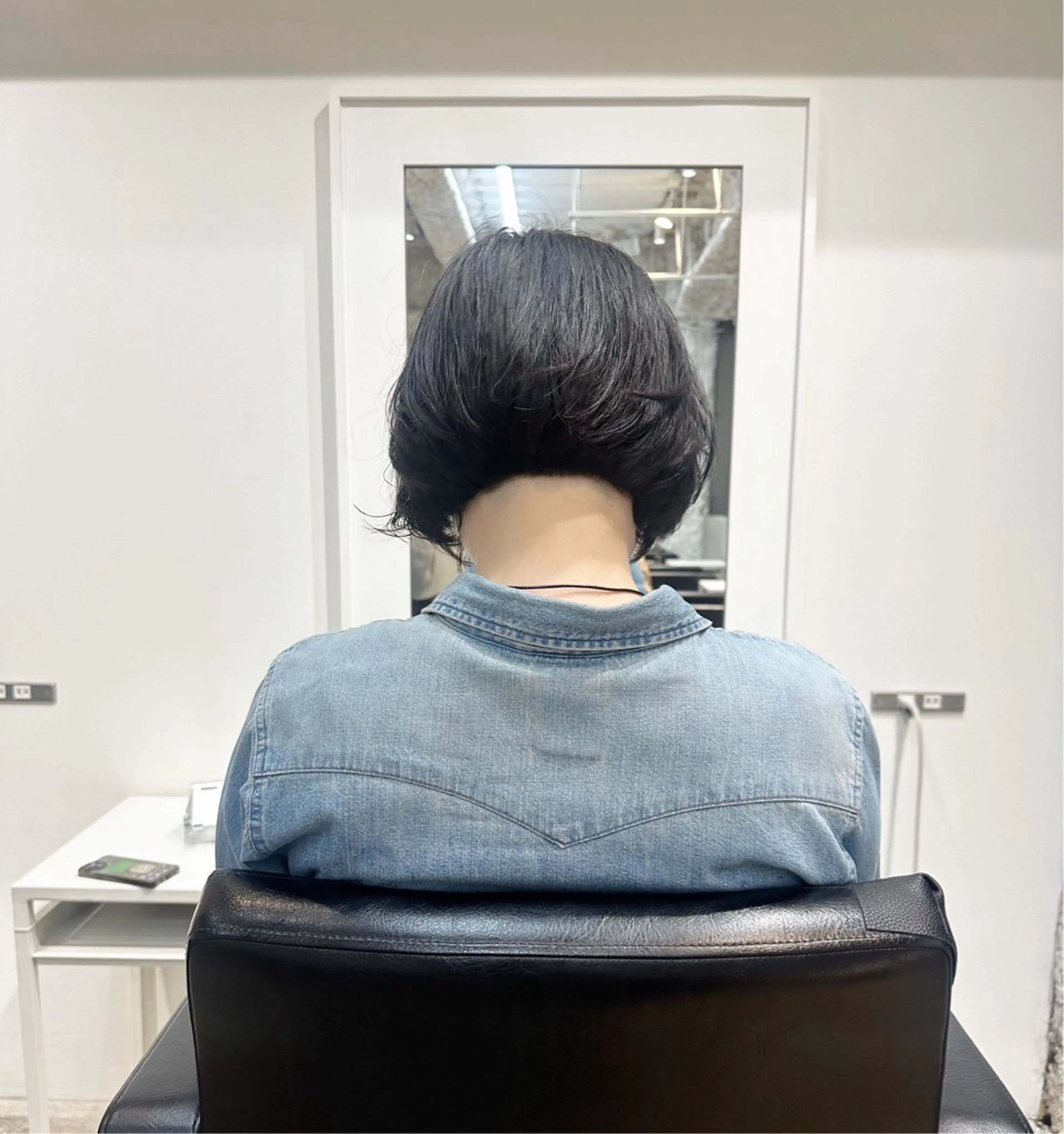 ショート ボブ ショートヘア 宇佐美佳／美髪 ストレート/縮毛矯正のヘアスタイル