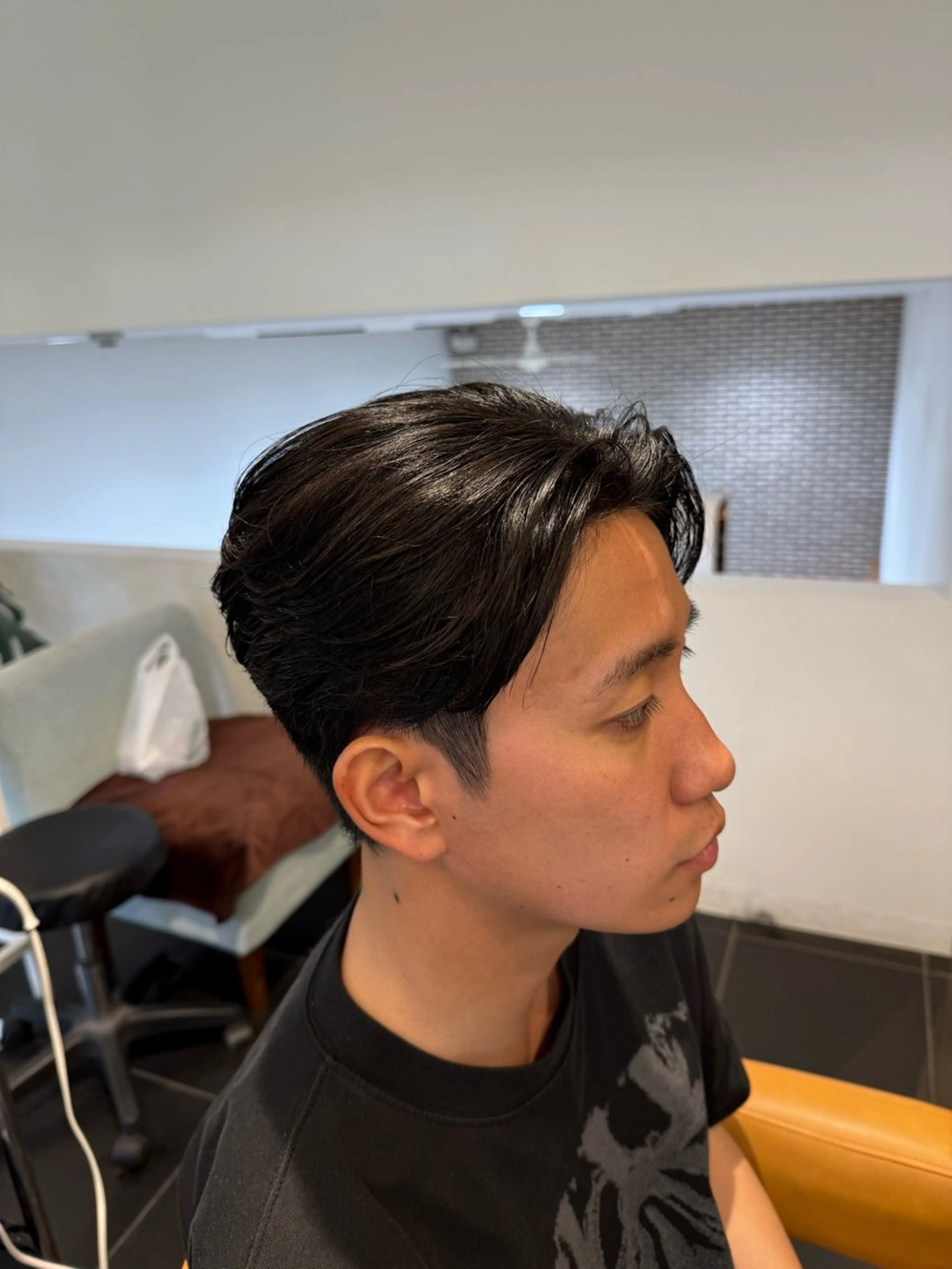 ショート メンズ センターパート フェザーパーマ カルマパーマ マッシュ メンズパーマ peakshair所属・堀江/レイヤーカット 𝒀𝑼𝑻𝑶のヘアスタイル