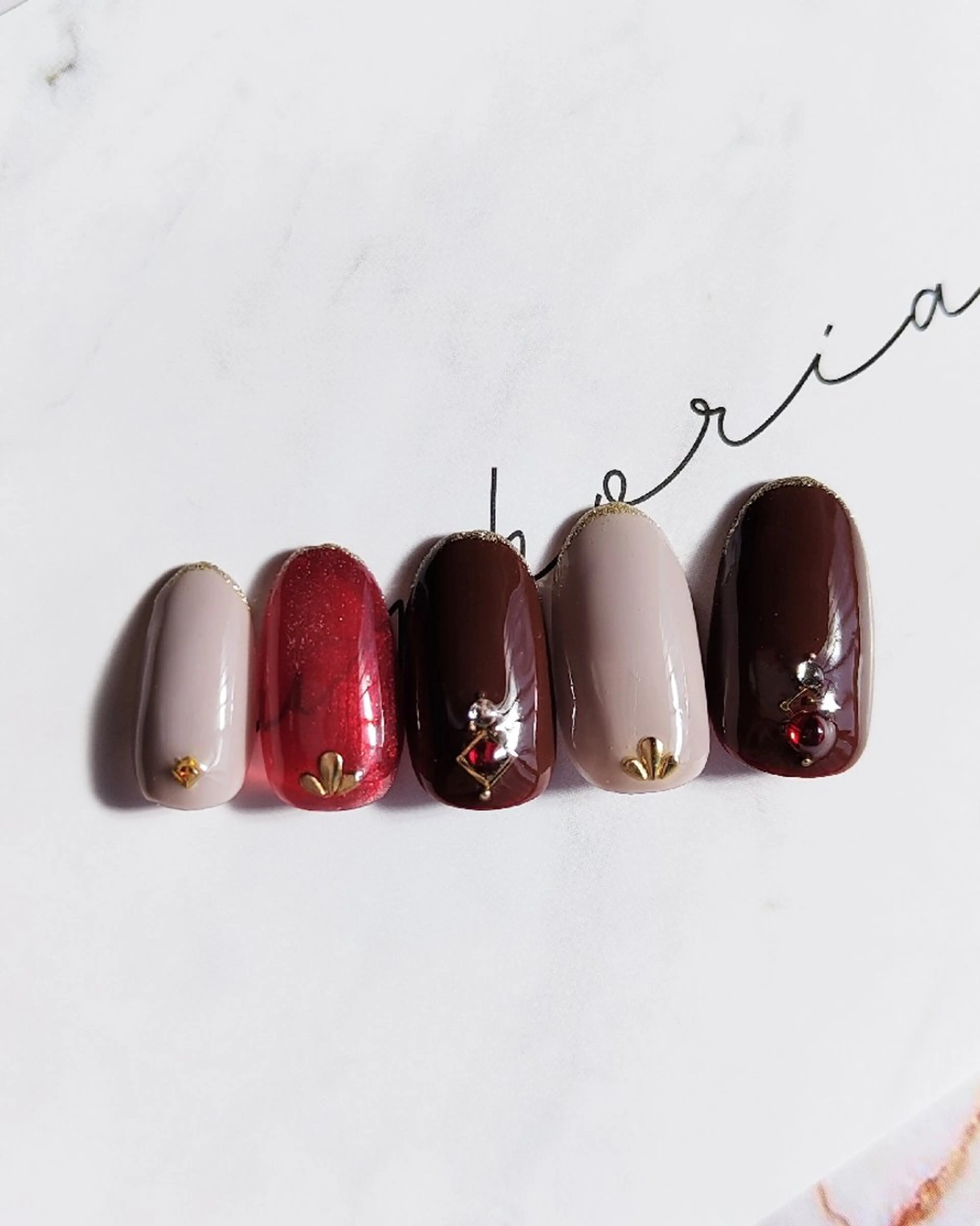 ネイル ハンドネイル mg nailのネイルデザイン
