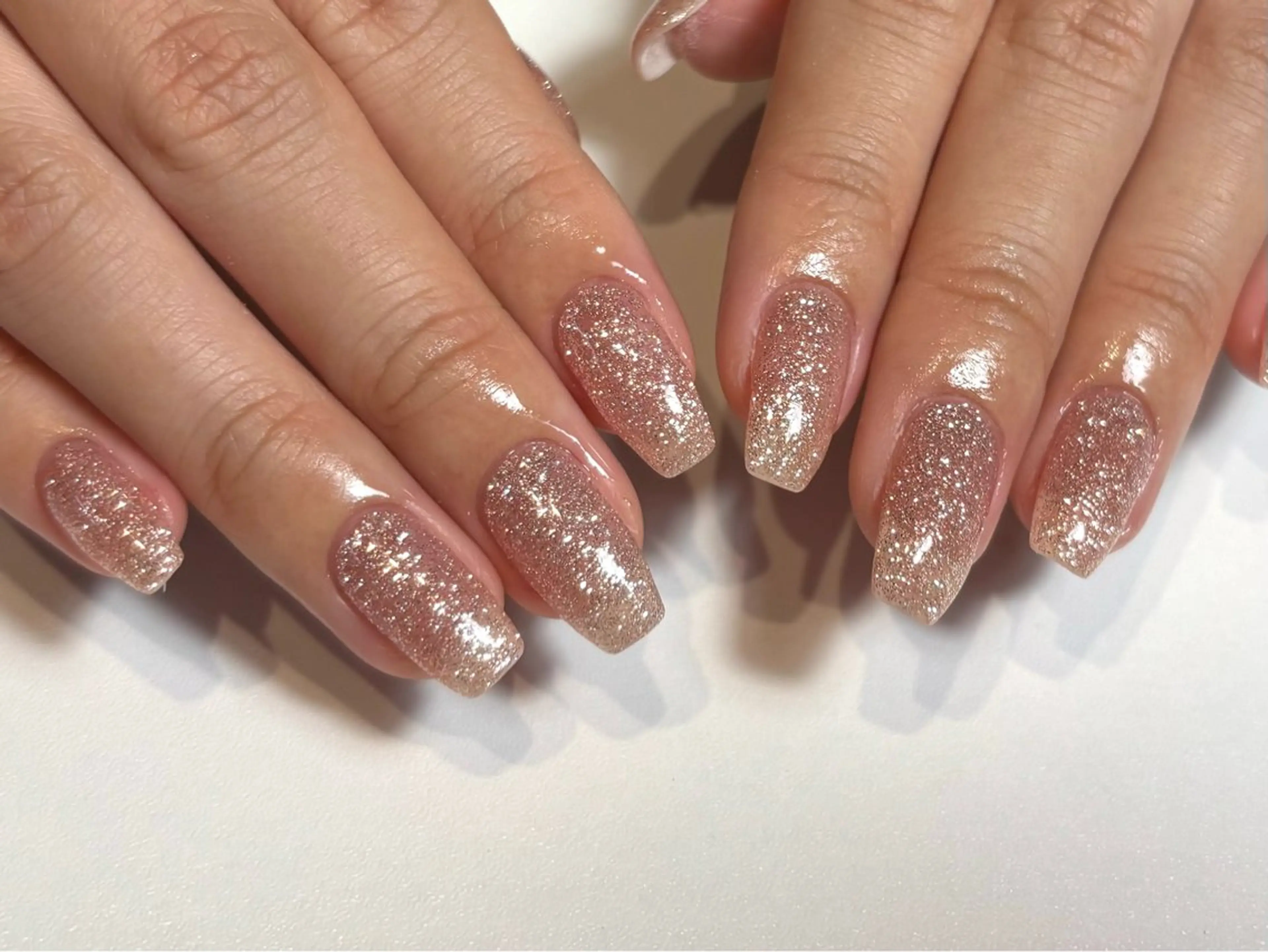 ミディアム ハンドネイル Nailsalon Puttiのネイルデザイン