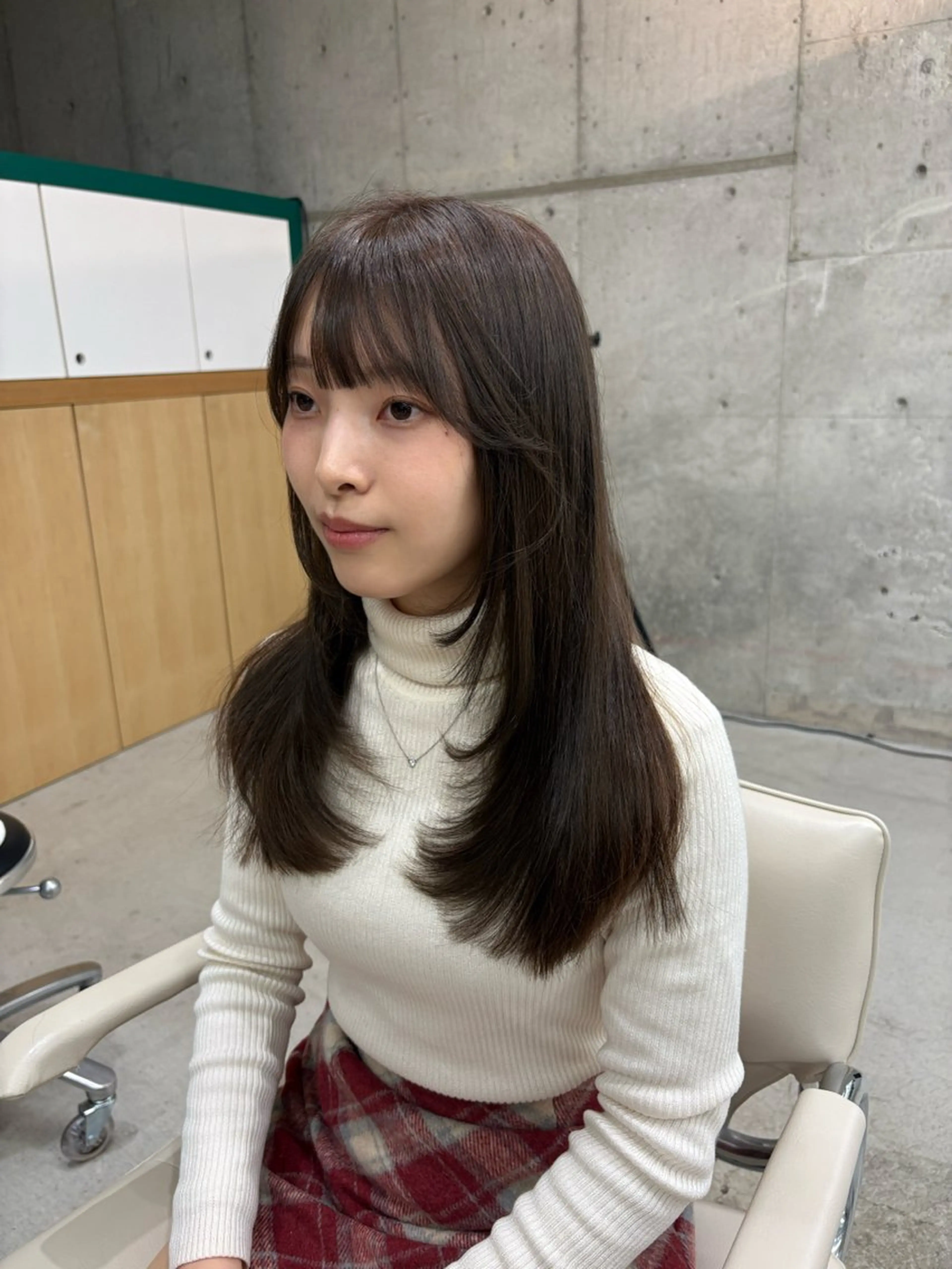 カラー 堀 愛希子のヘアスタイル