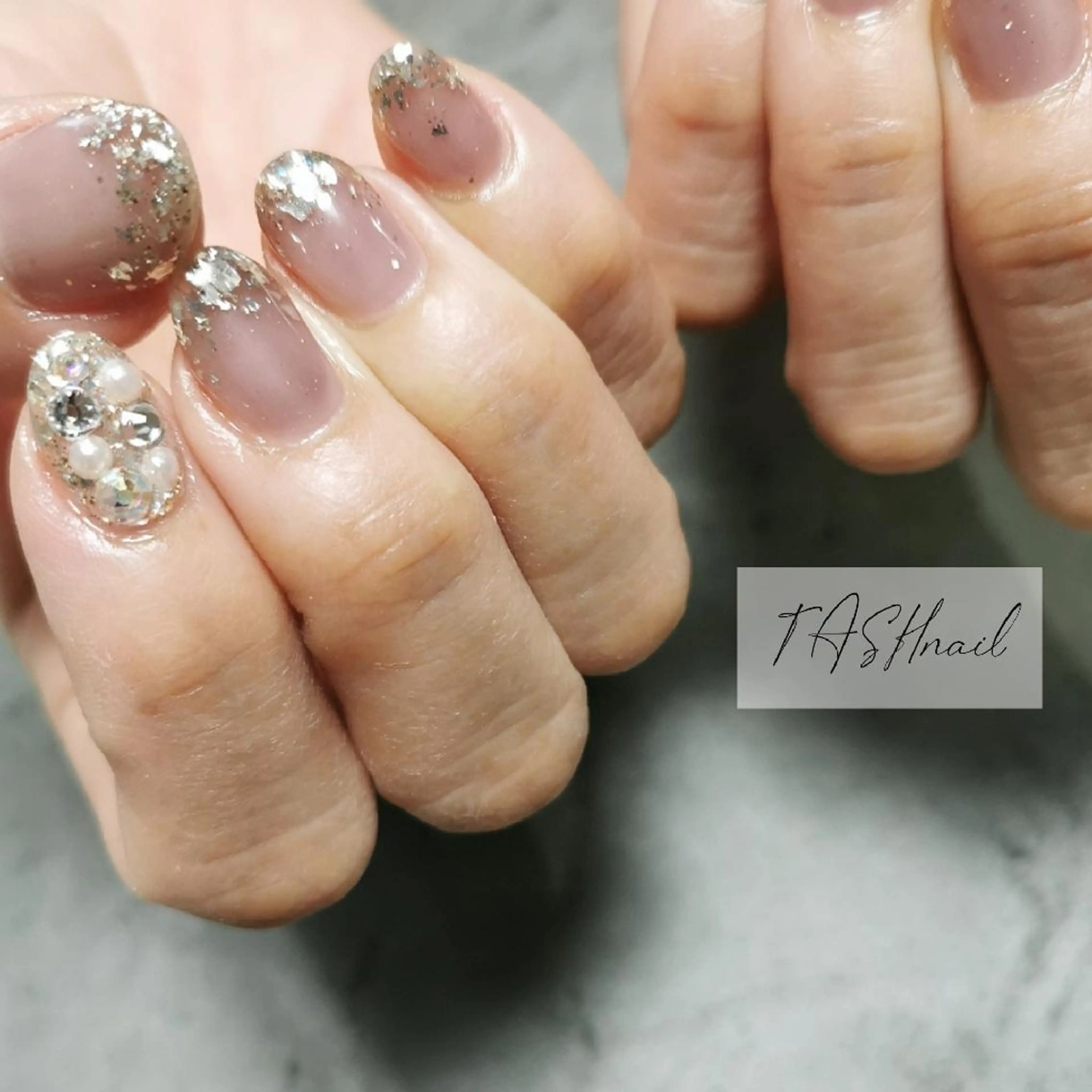 ネイル TASH nailのネイルデザイン