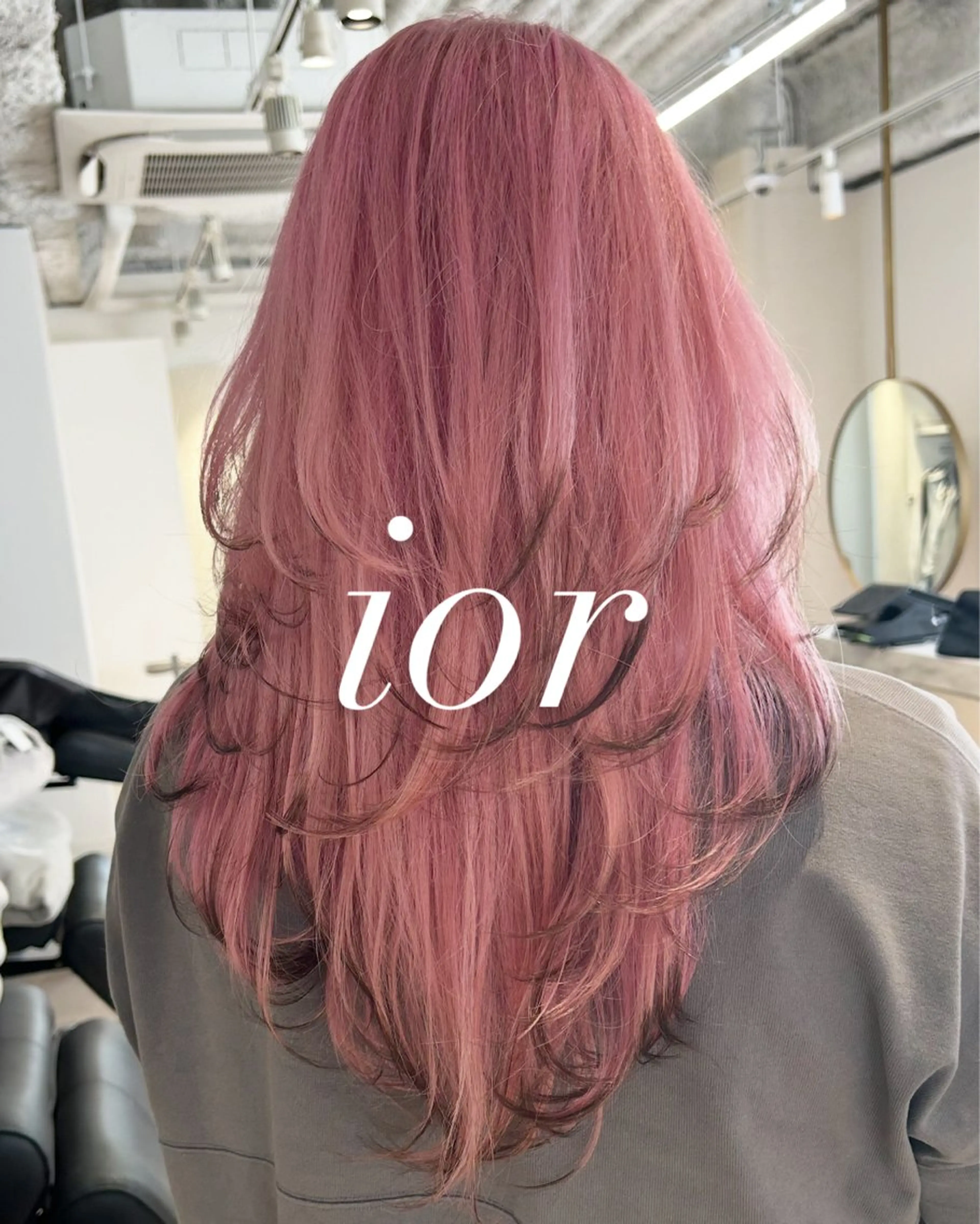ミディアム カット ヘアカラー ior北千住【イオール⠀】所属・SAEKI【ior 】北千住店ブリーチのヘアスタイル