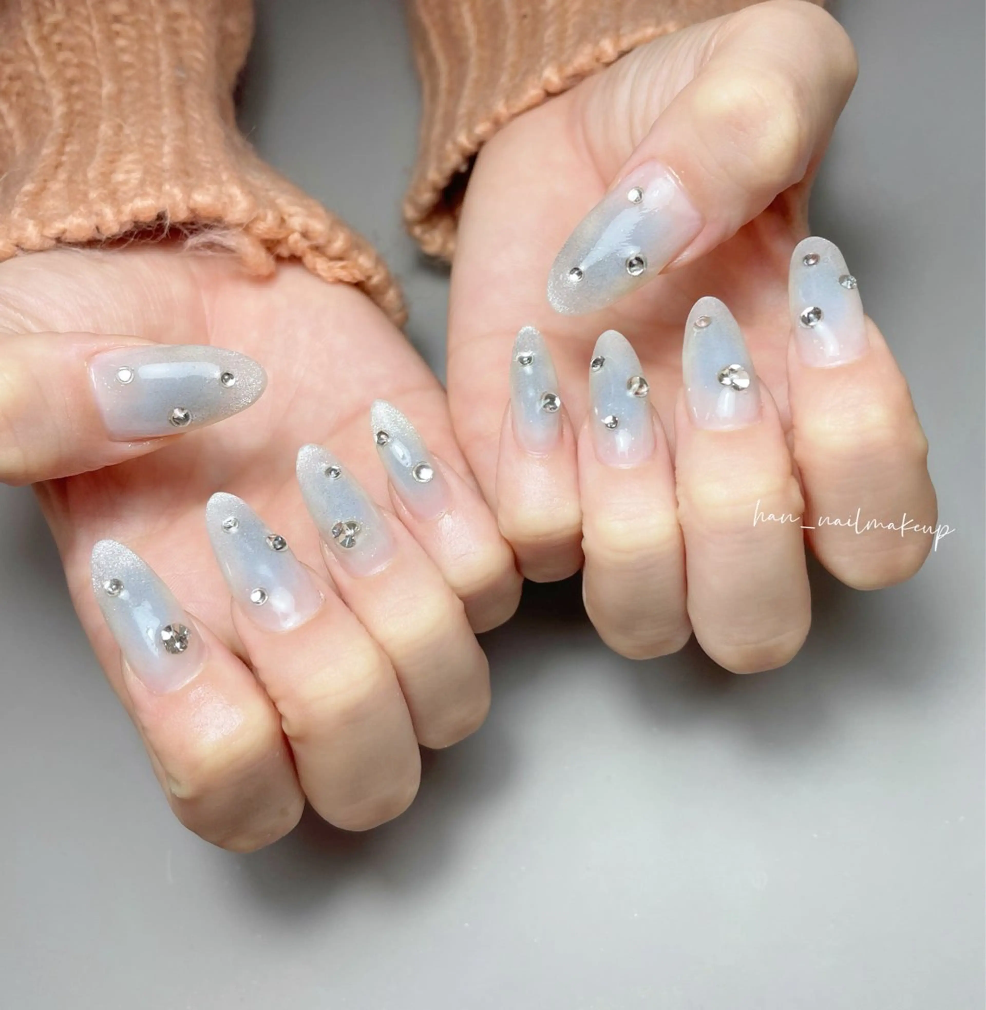 ネイル ゴージャス 水色 ハンドネイル Himari Nail Salonのネイルデザイン