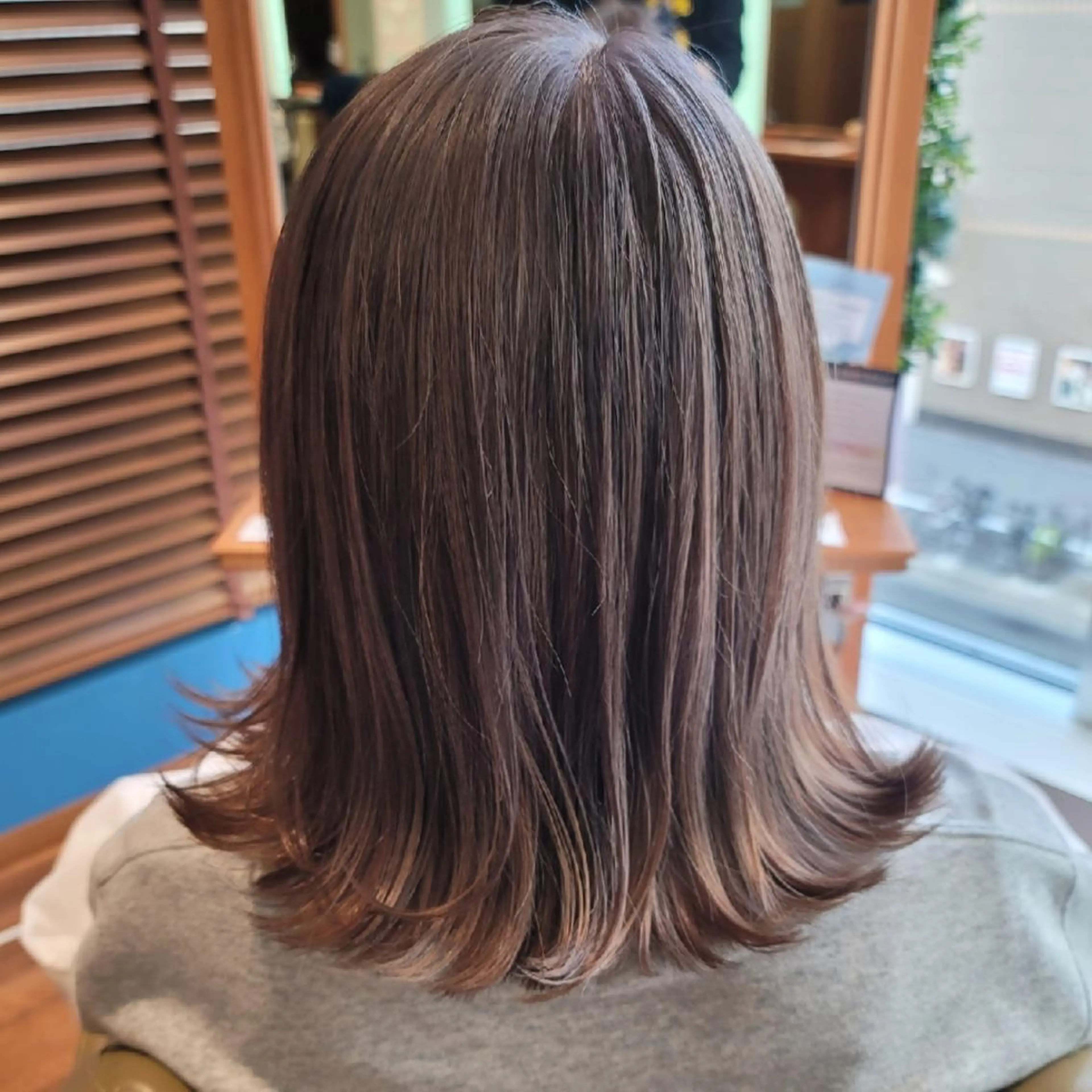 ミディアム ツヤ髪専門美容師✨️ ナカノユウキのヘアスタイル