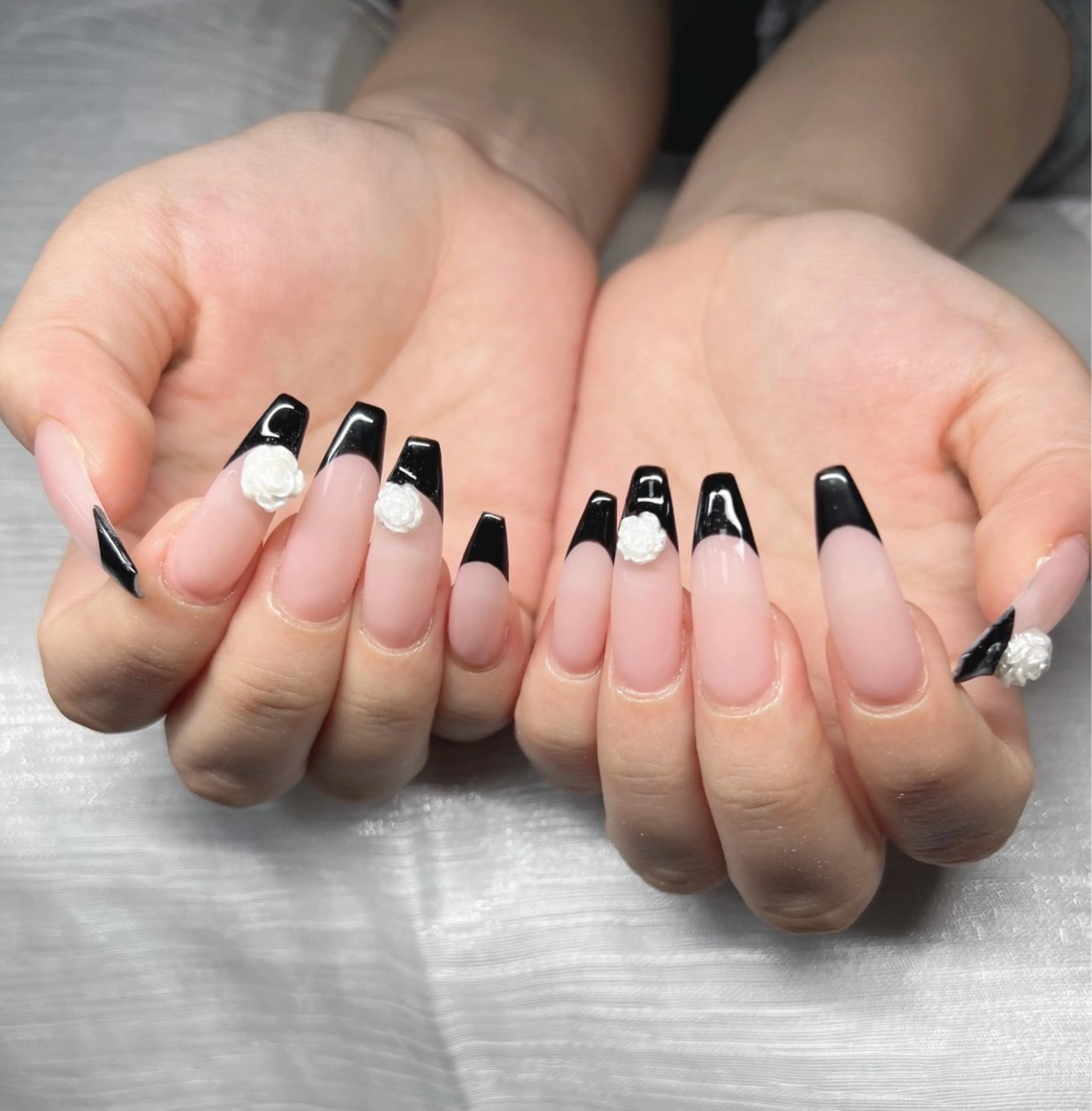ネイル ハンドネイル Lee Nailsのネイルデザイン