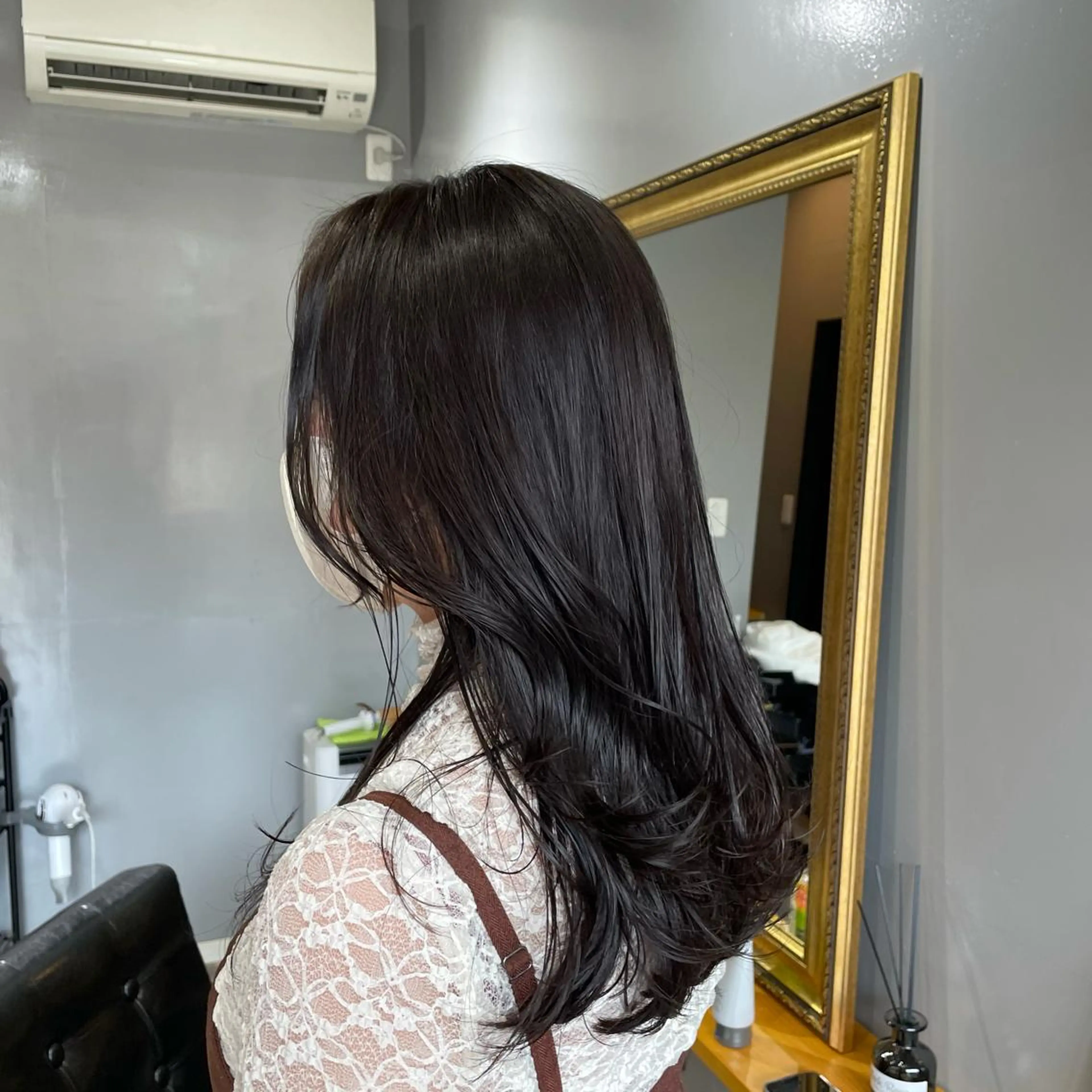 セミロング 渡辺俊介 暗髪カラー /美髪矯正/髪質改善のヘアスタイル